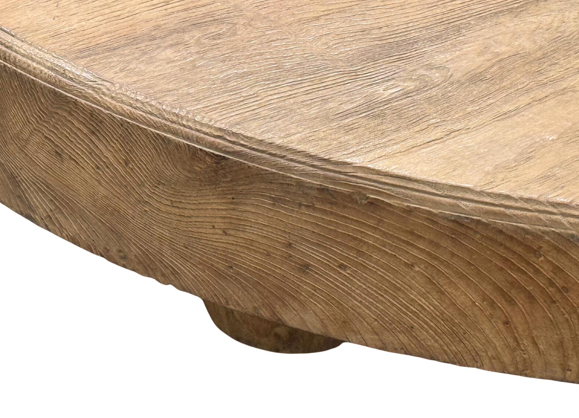 Fait main Grande table en bois de teck recyclé, finition Nature, moderne et organique en vente