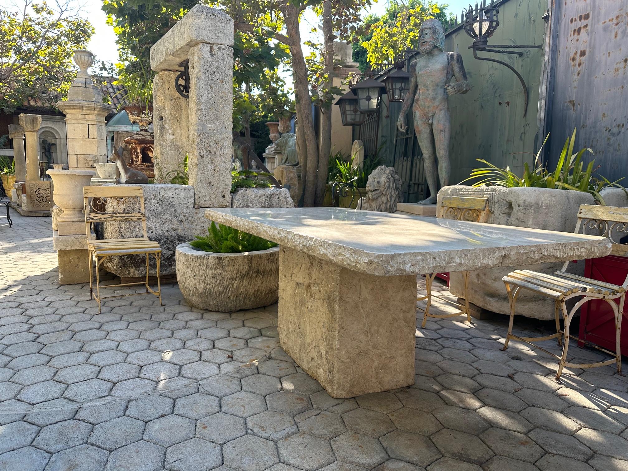 Gran mesa de comedor de piedra reconstituida para exterior e interior Granja rústica Antigua en venta 8