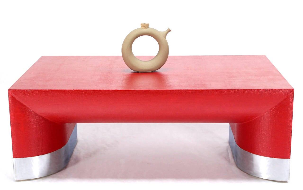 Aluminium Grande table basse rectangulaire moderne du milieu du siècle dernier en toile de gazon rouge feu MINT ! en vente