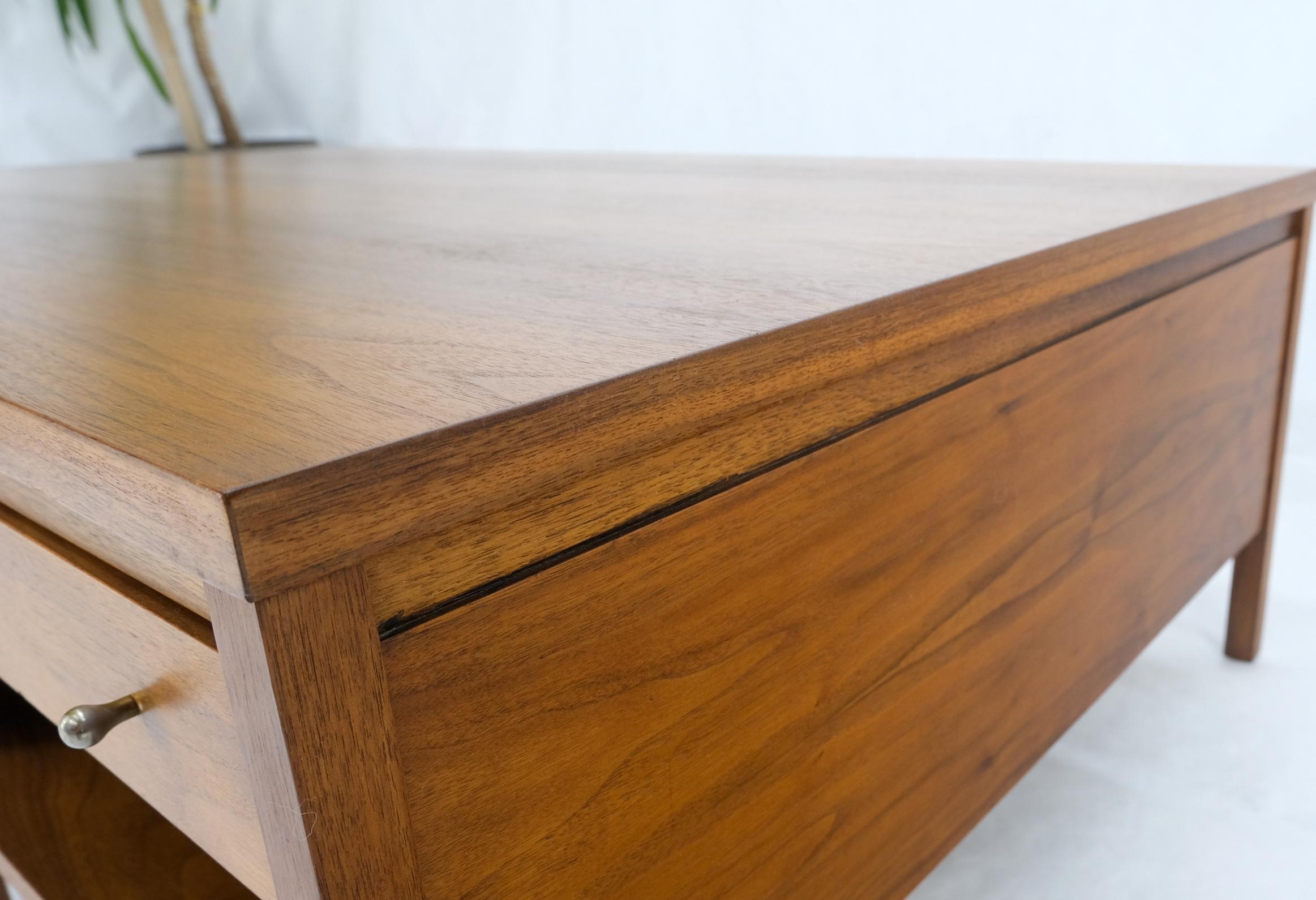 Large Rectangle Walnut One Drawer Paul McCobb Coffee Table for Calvin 1960s Mint For Sale 4