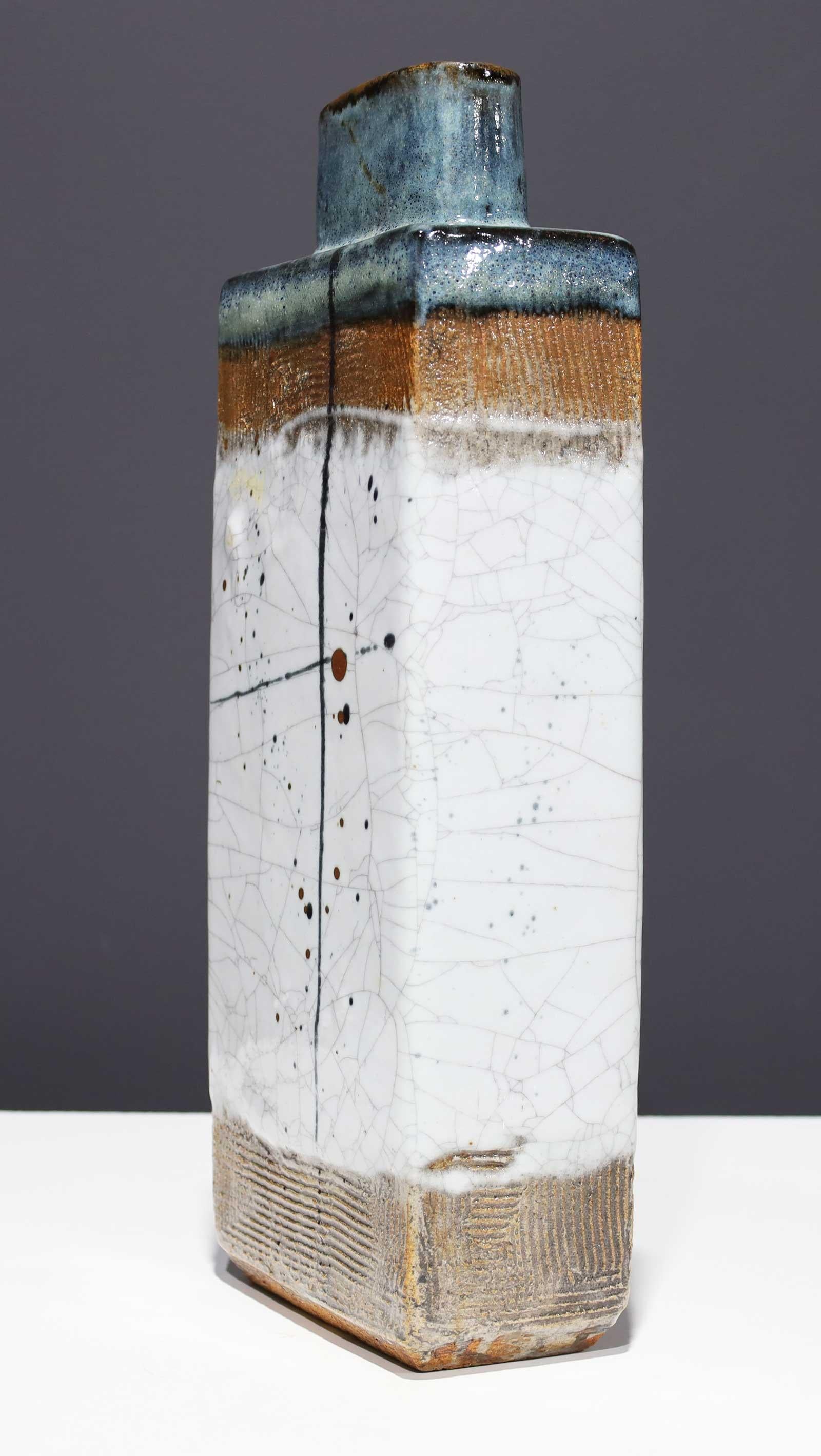 Nord-américain Grand vase rectangulaire en céramique d'Albert Green en vente