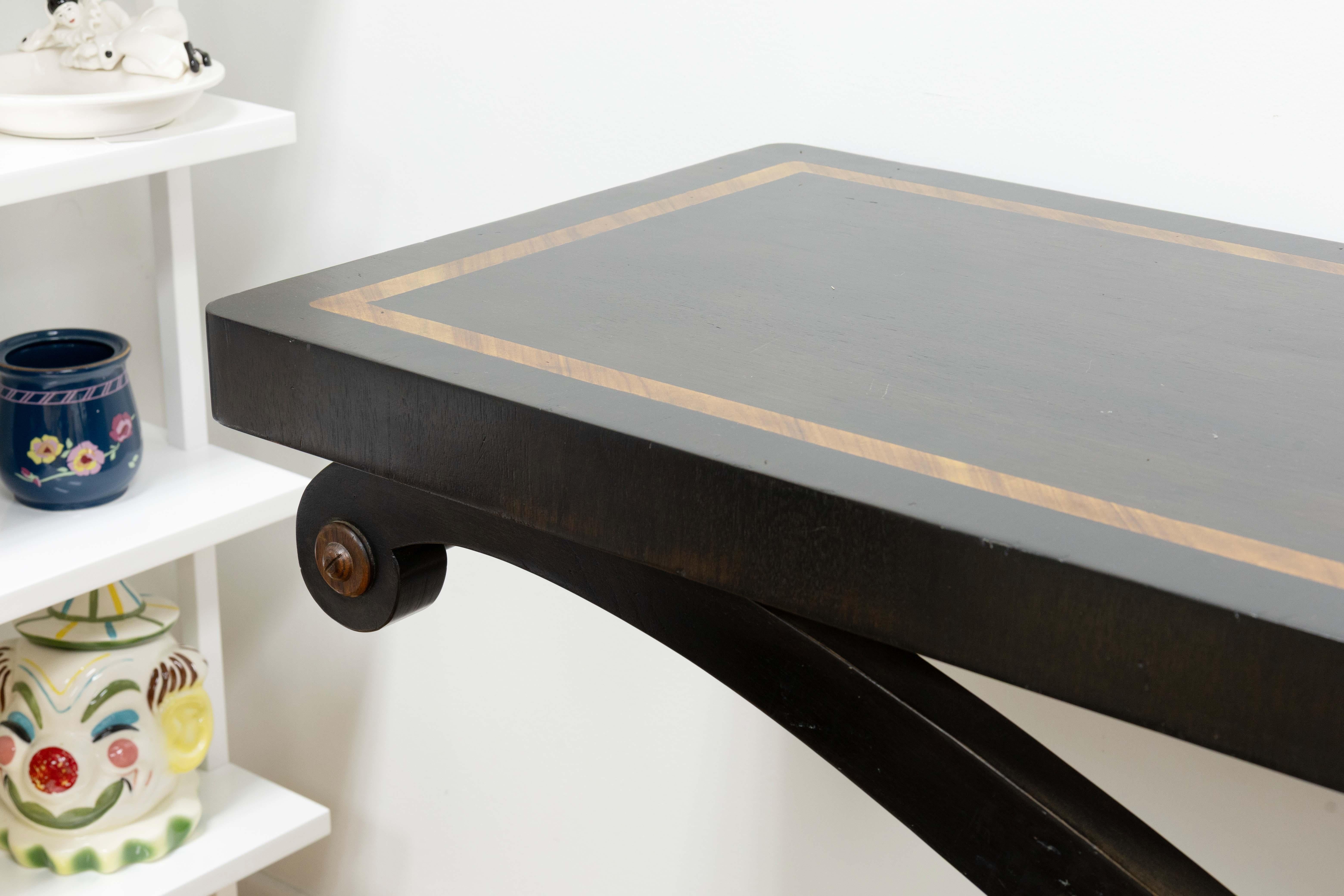 Large Rectangular Curved Wood Console Table With Cross Legs Bon état - En vente à Keego Harbor, MI