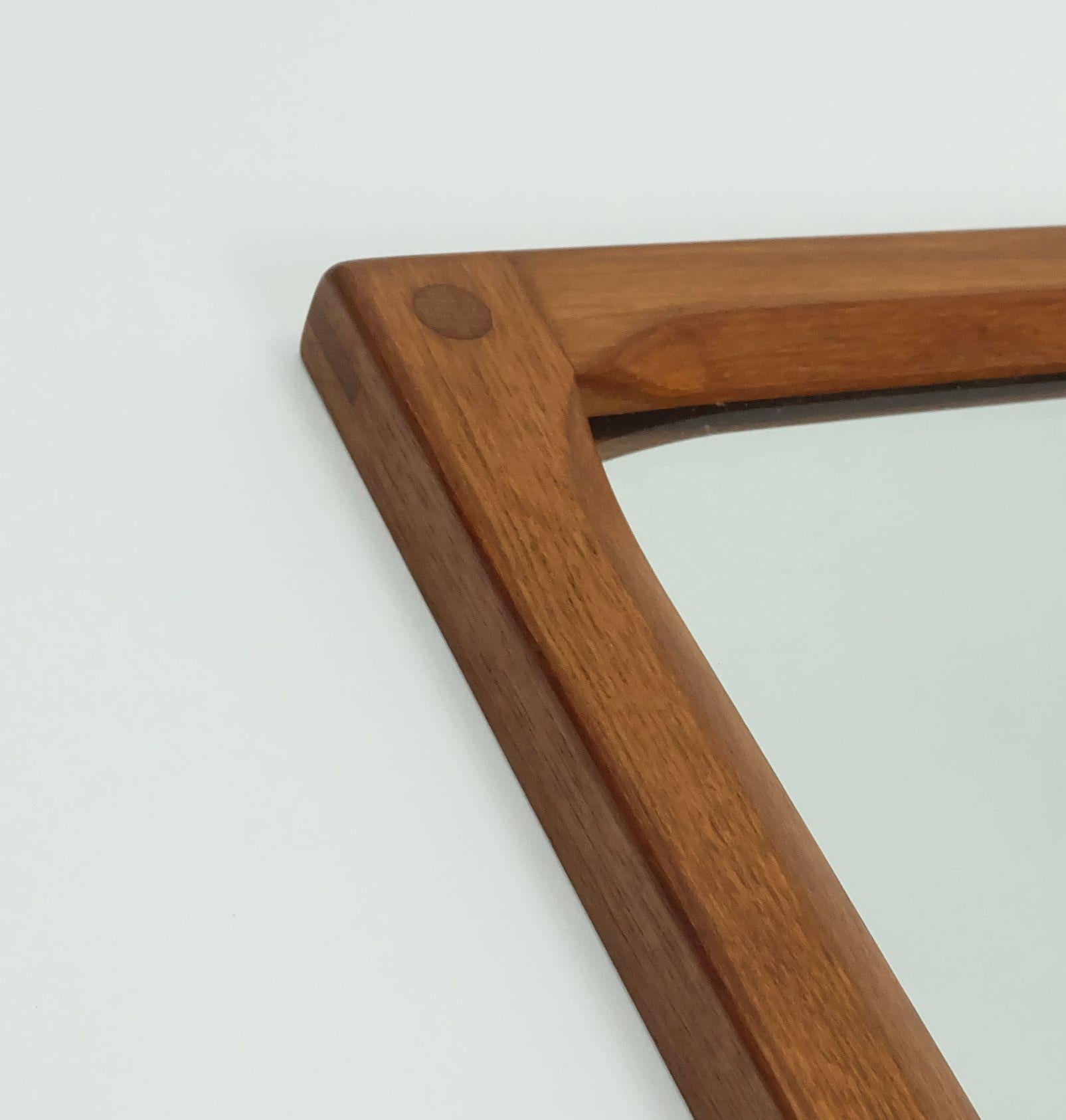 large rectangular danish modern WALL MIRROR aksel kjersgaard teak frame 1970s In Good Condition For Sale In Mannheim, DE