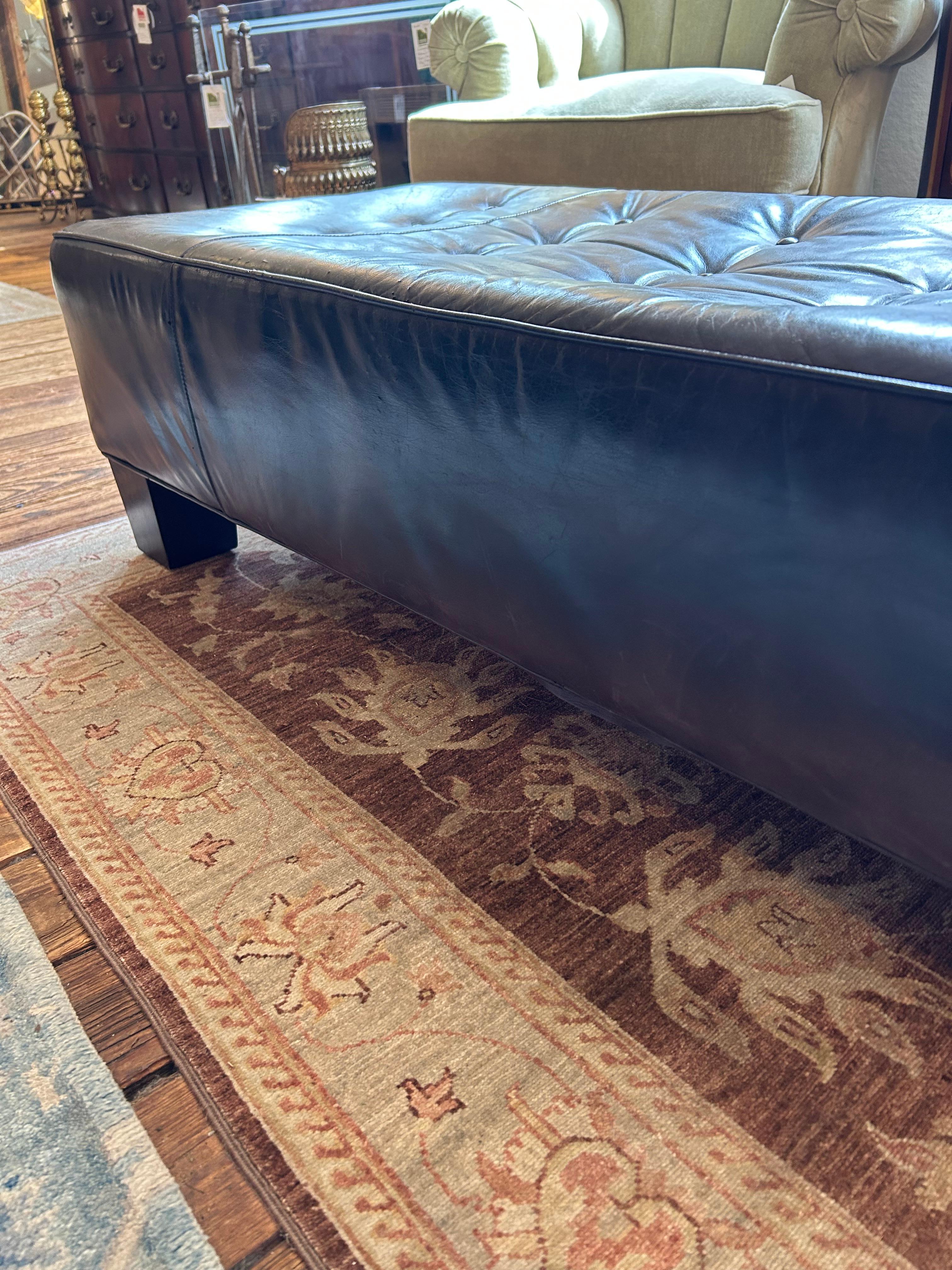 Otomana Rectangular Grande de Piel Tabaco Oscuro Estadounidense en venta