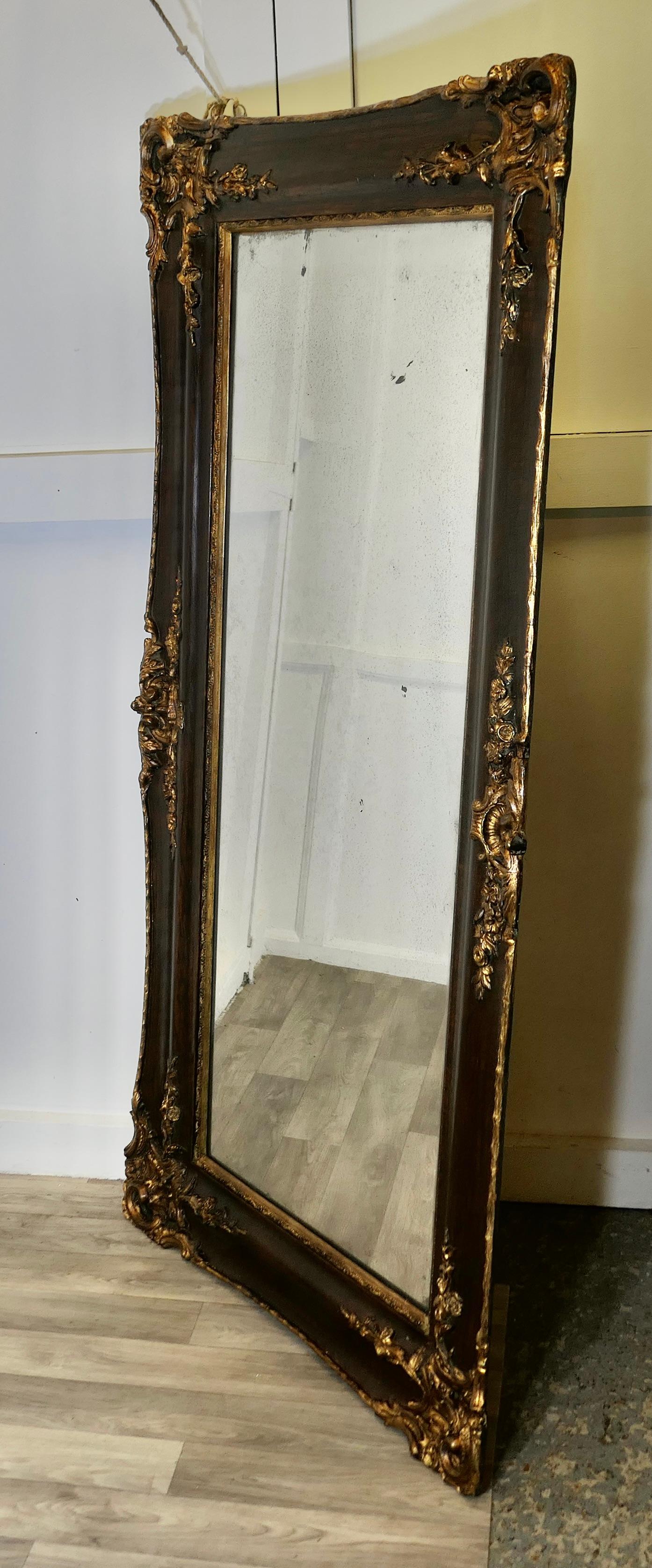 Large Rectangular Decorative Gilt and Wood Wall Mirror In Good Condition In Godshill, Isle of Wight
