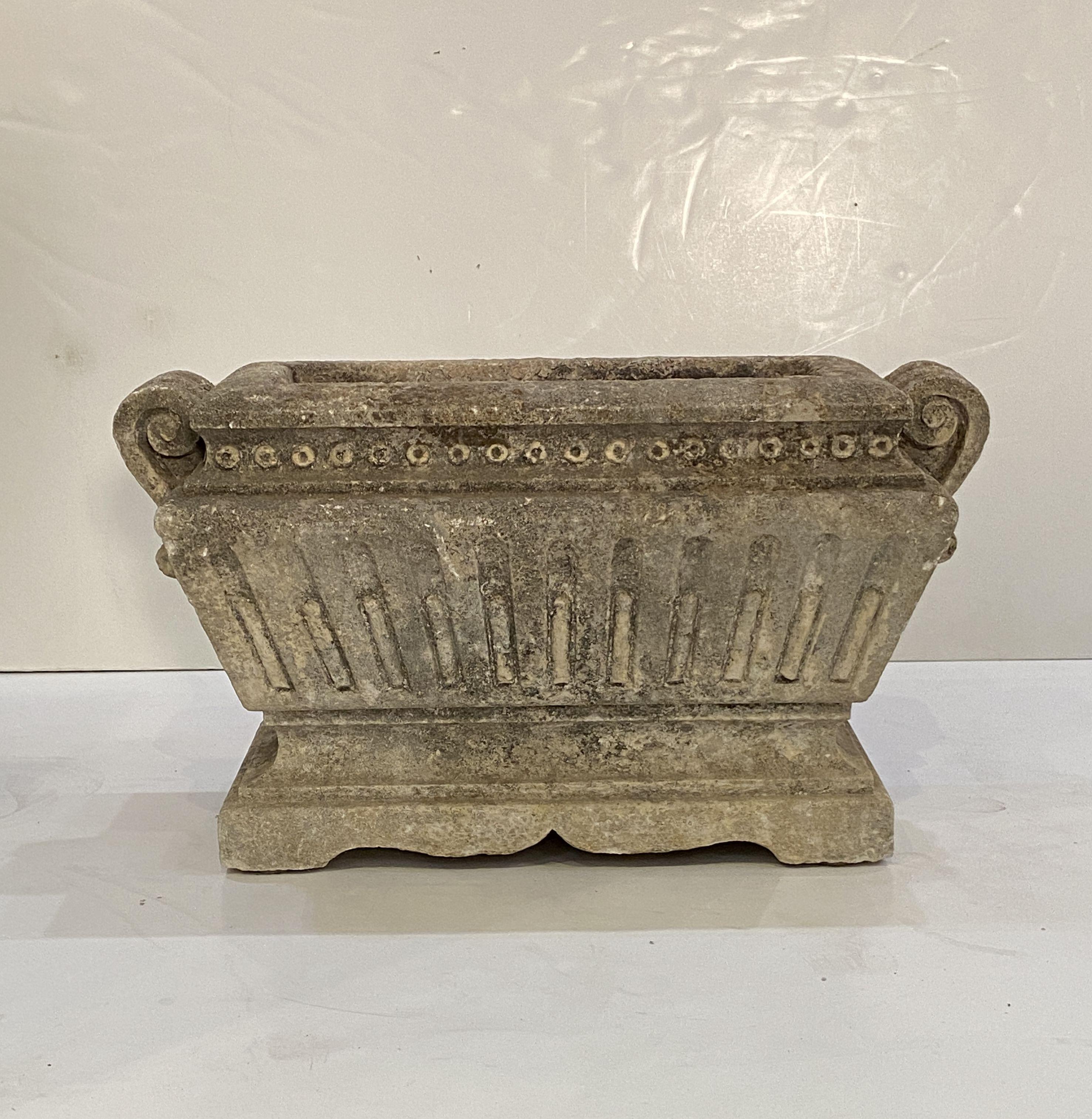Large Rectangular Garden Stone Trough or Planter from England In Good Condition For Sale In Austin, TX