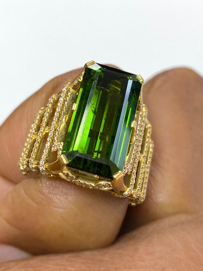 Goshwara Rectangular Green Tourmaline And Diamond Ring For Sale 1