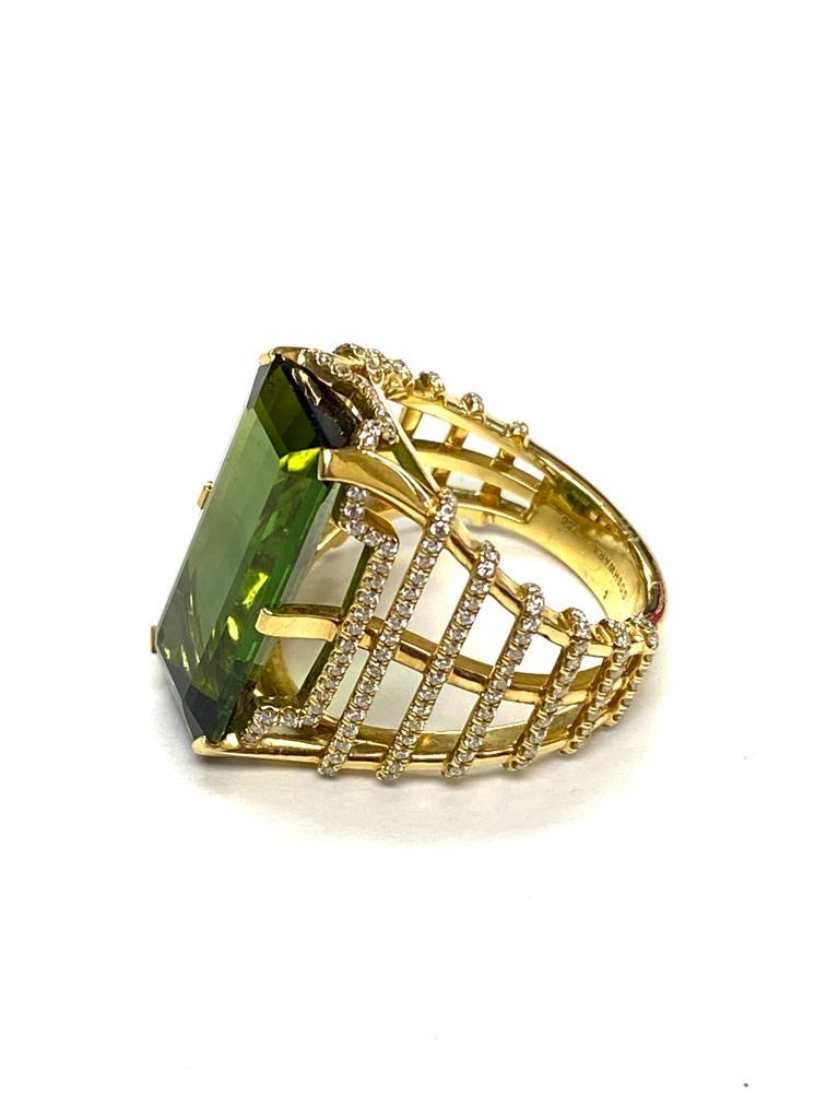 Goshwara Rectangular Green Tourmaline And Diamond Ring For Sale 2