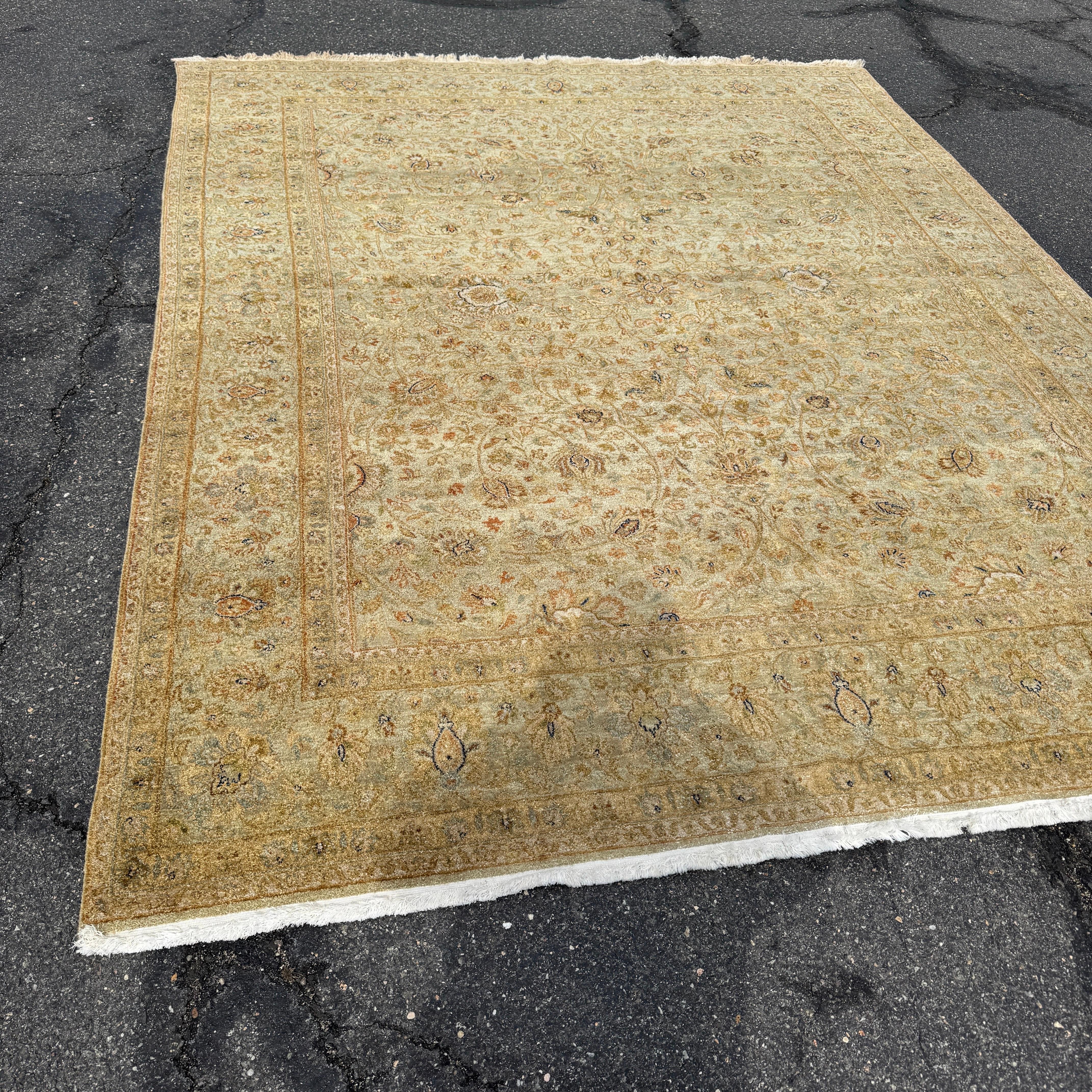 Gran Alfombra Rectangular Persa Tabriz de Lana 7'10 por 9'10 Pies en venta 5
