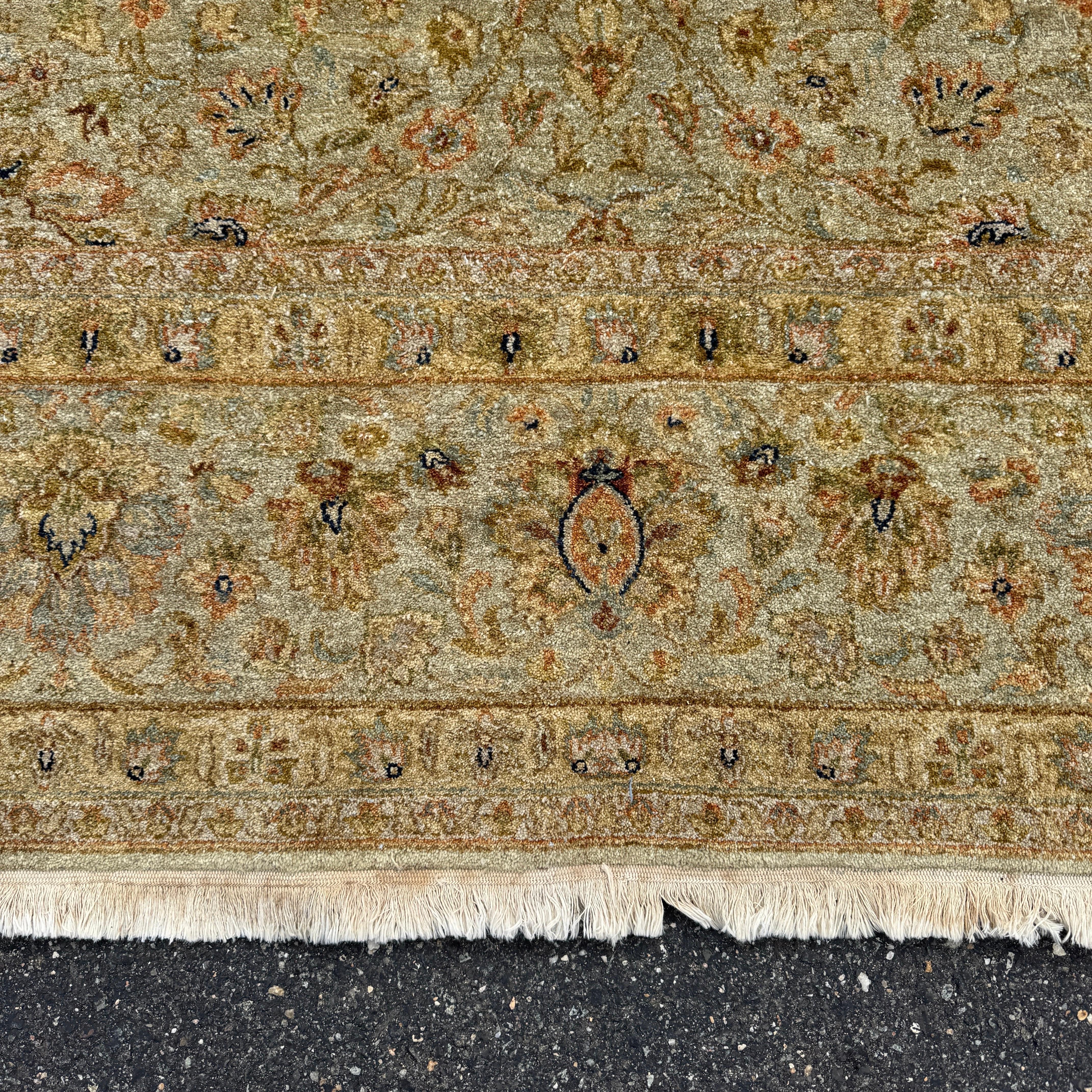 Gran Alfombra Rectangular Persa Tabriz de Lana 7'10 por 9'10 Pies en venta 1