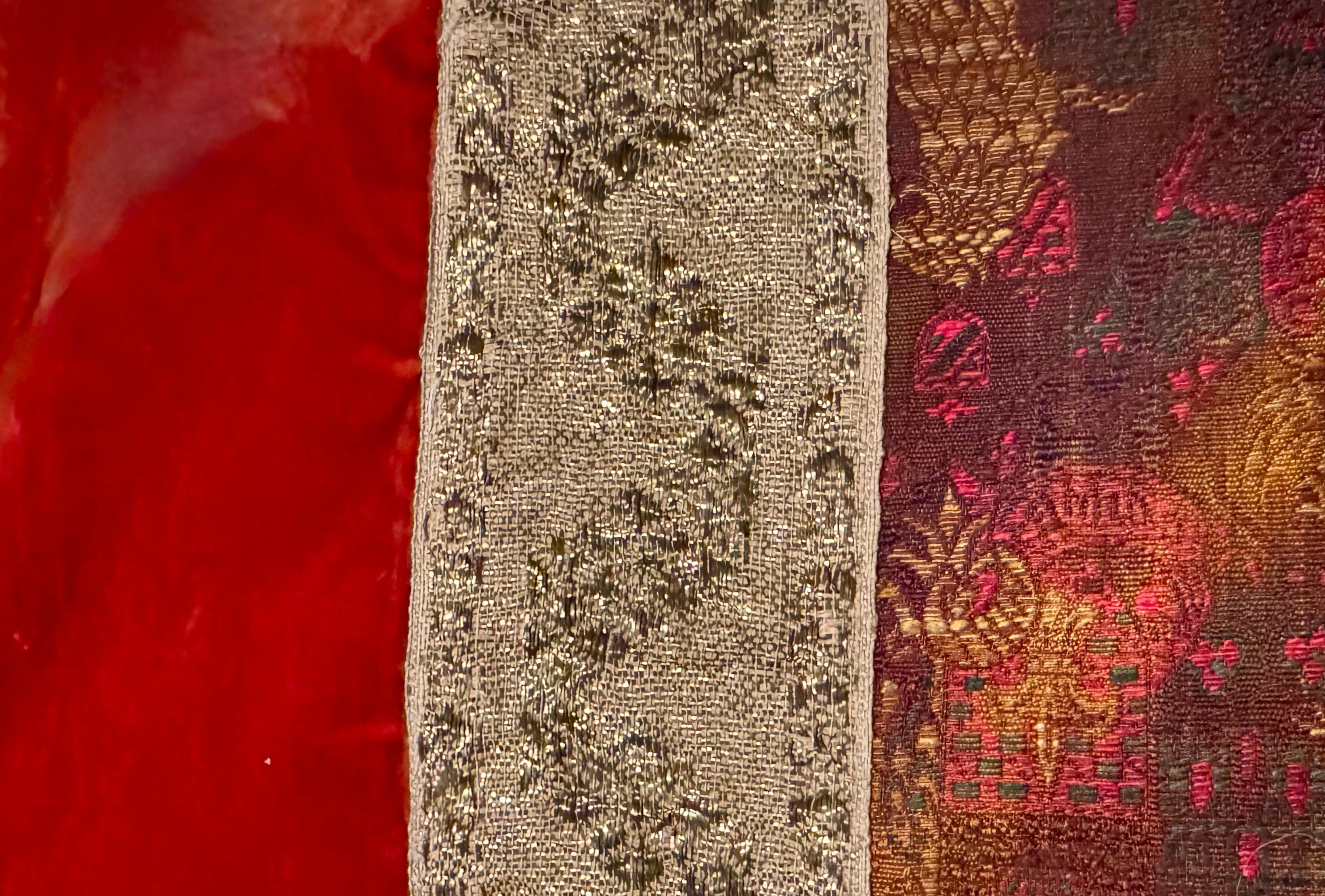 American Large rectangular pillow of antique silk velvet and an antique Chinese textile For Sale