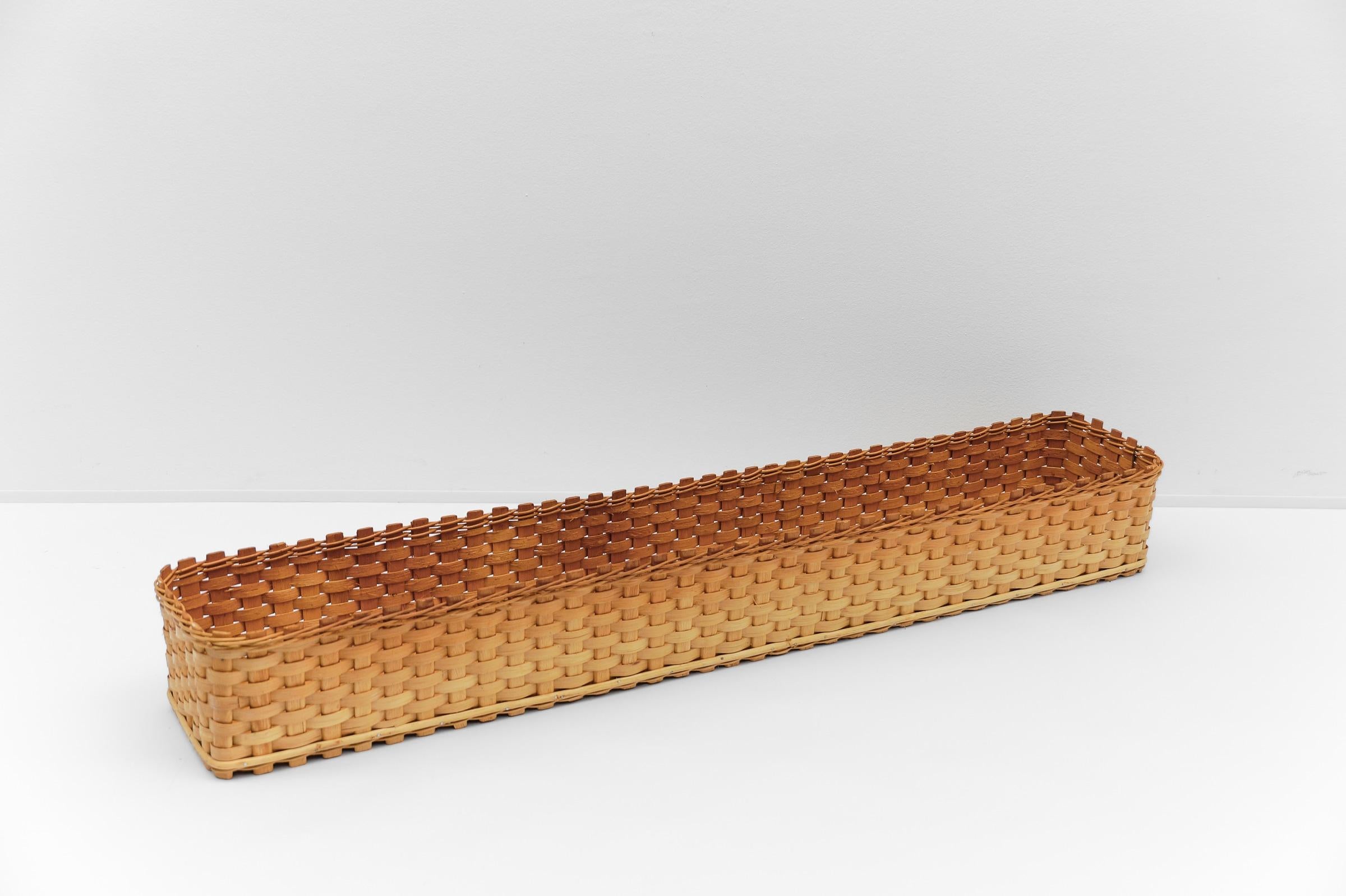 Mid-Century Modern Large Rectangular Rattan and Wood Planter, Germany 1950s For Sale