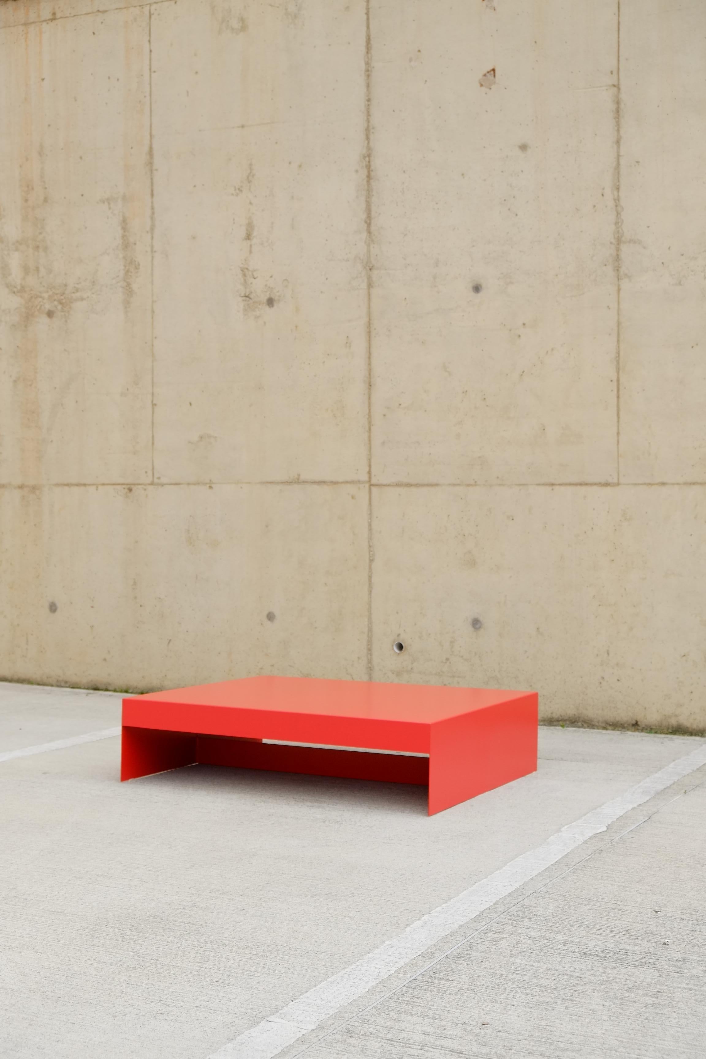 Large Rectangular Red Single Form Coffee Table in Aluminium - Customisable In New Condition For Sale In Leicester, GB