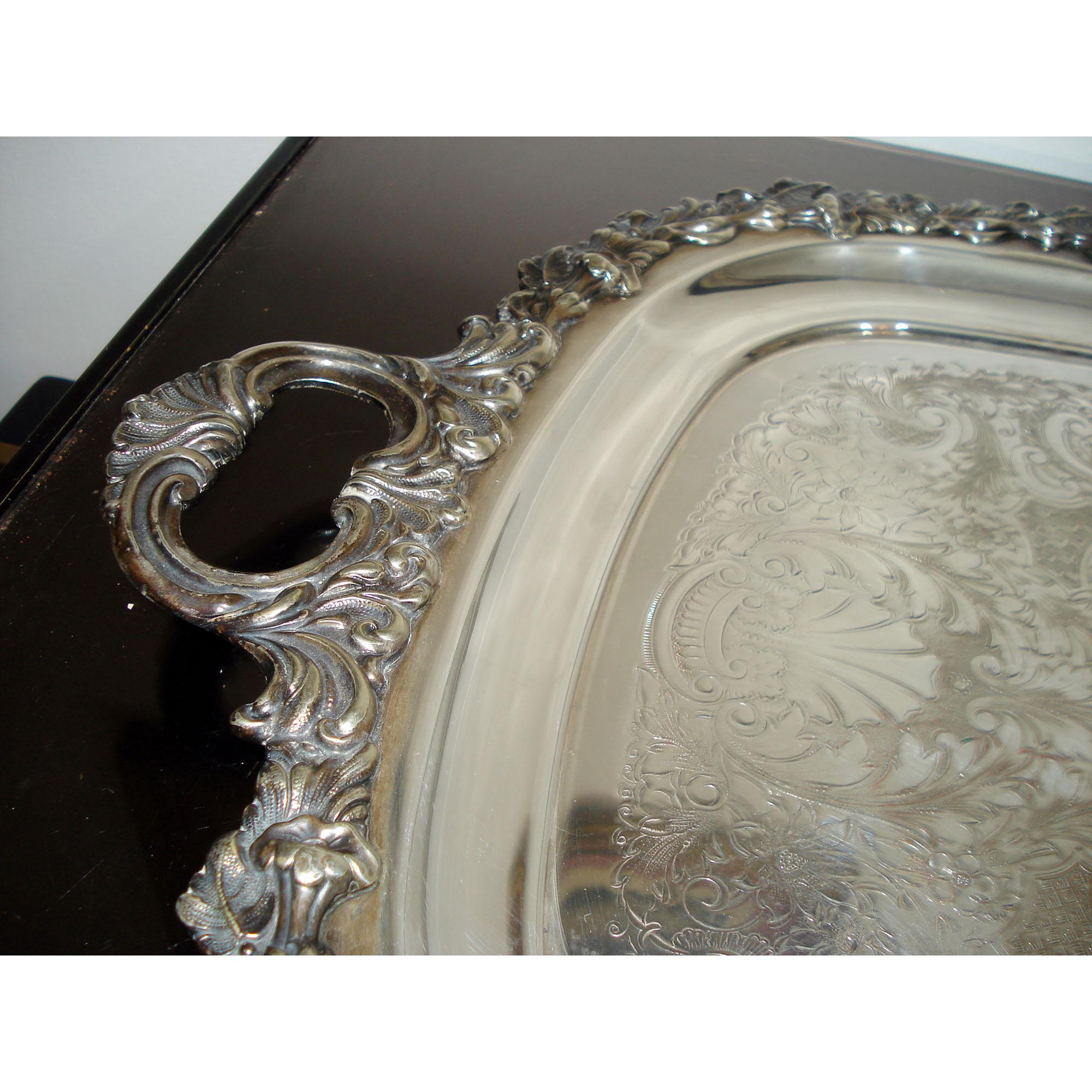 Large Rectangular Sheffield Serving Tray with Handles In Good Condition For Sale In Bochum, NRW