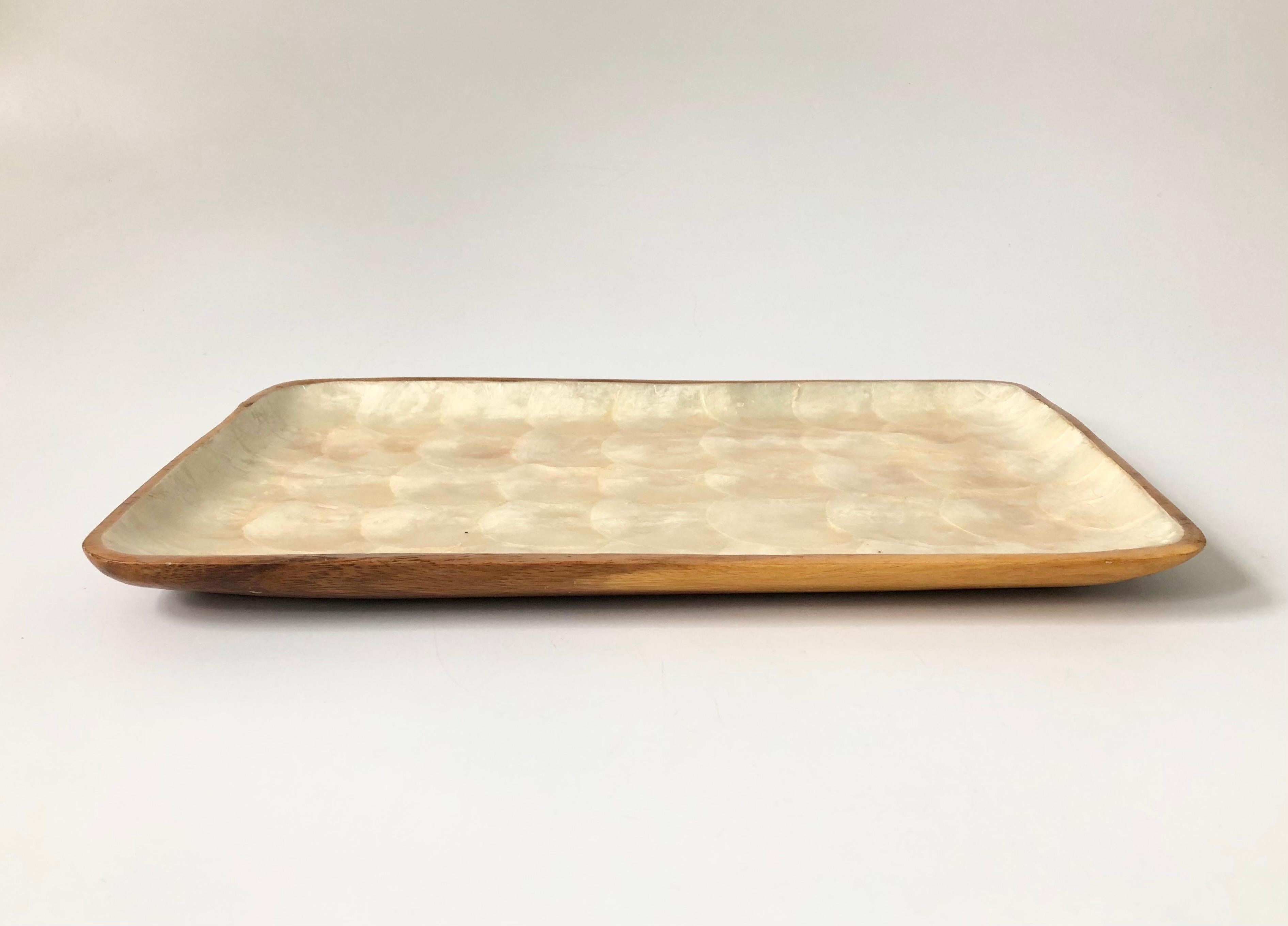 Large Rectangular Vintage Capiz Shell and Wood Tray In Good Condition In Vallejo, CA