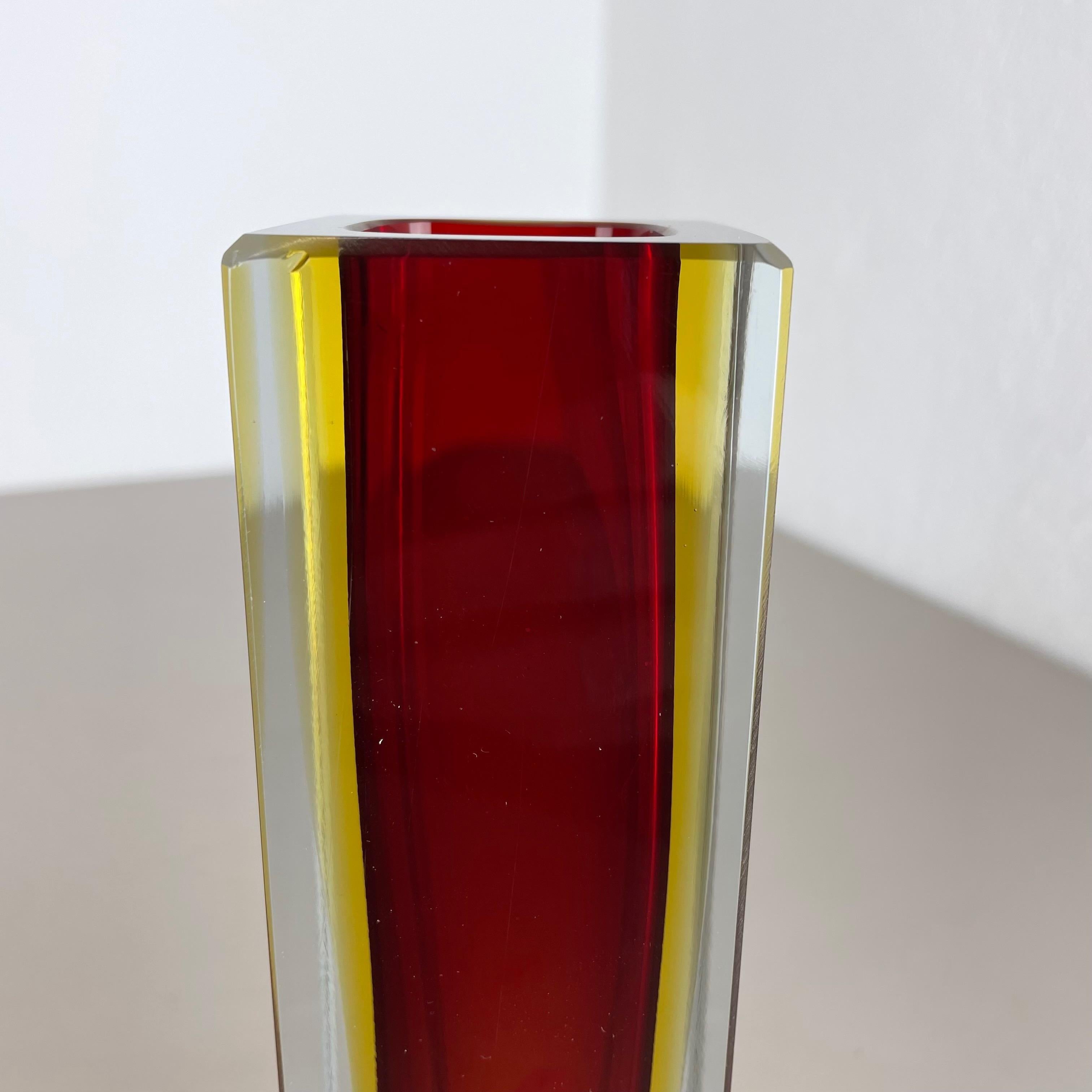 große rote 21cm Muranoglas-Sommerso-Würfelvase Flavio Poli Attr., Italien, 1970 im Angebot 6