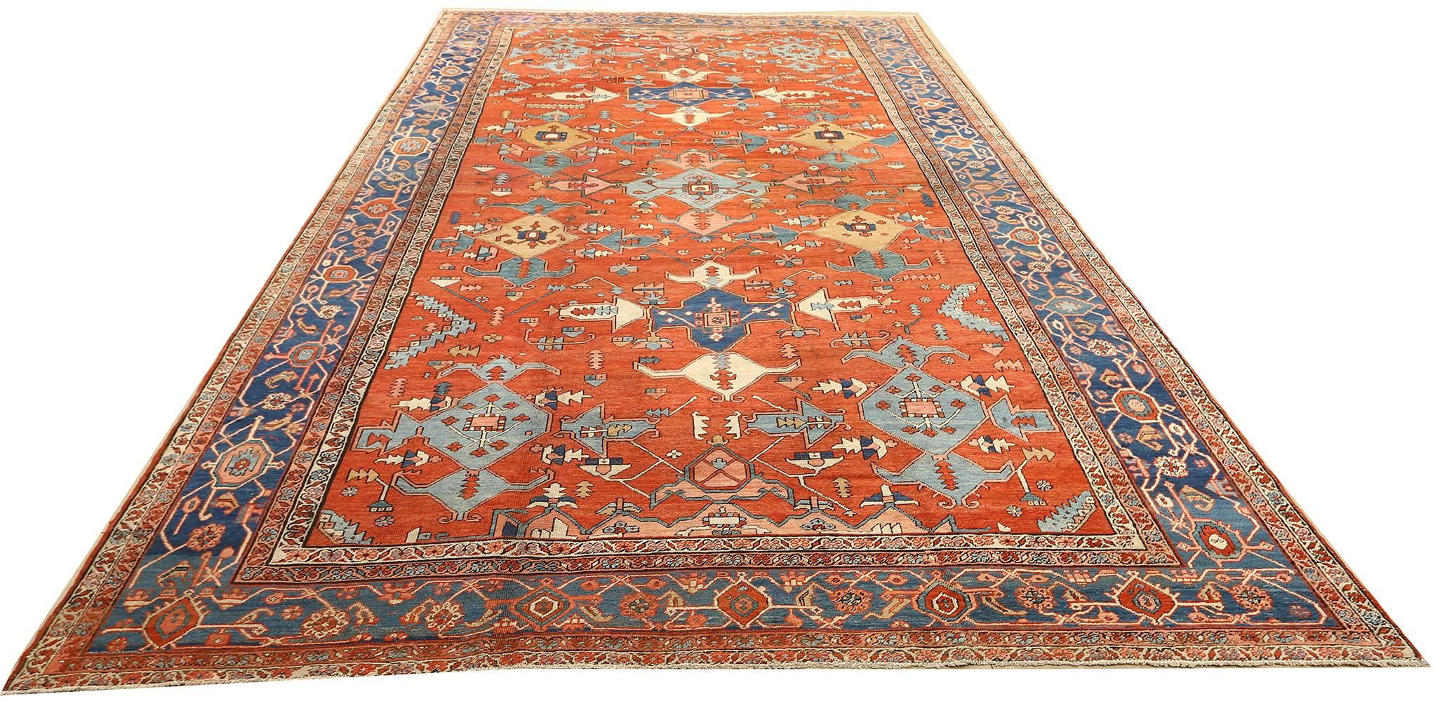 Nazmiyal Collection Antique Serapi Persian Rug. Size: 11 ft 2 in x 19 ft 2 in  2