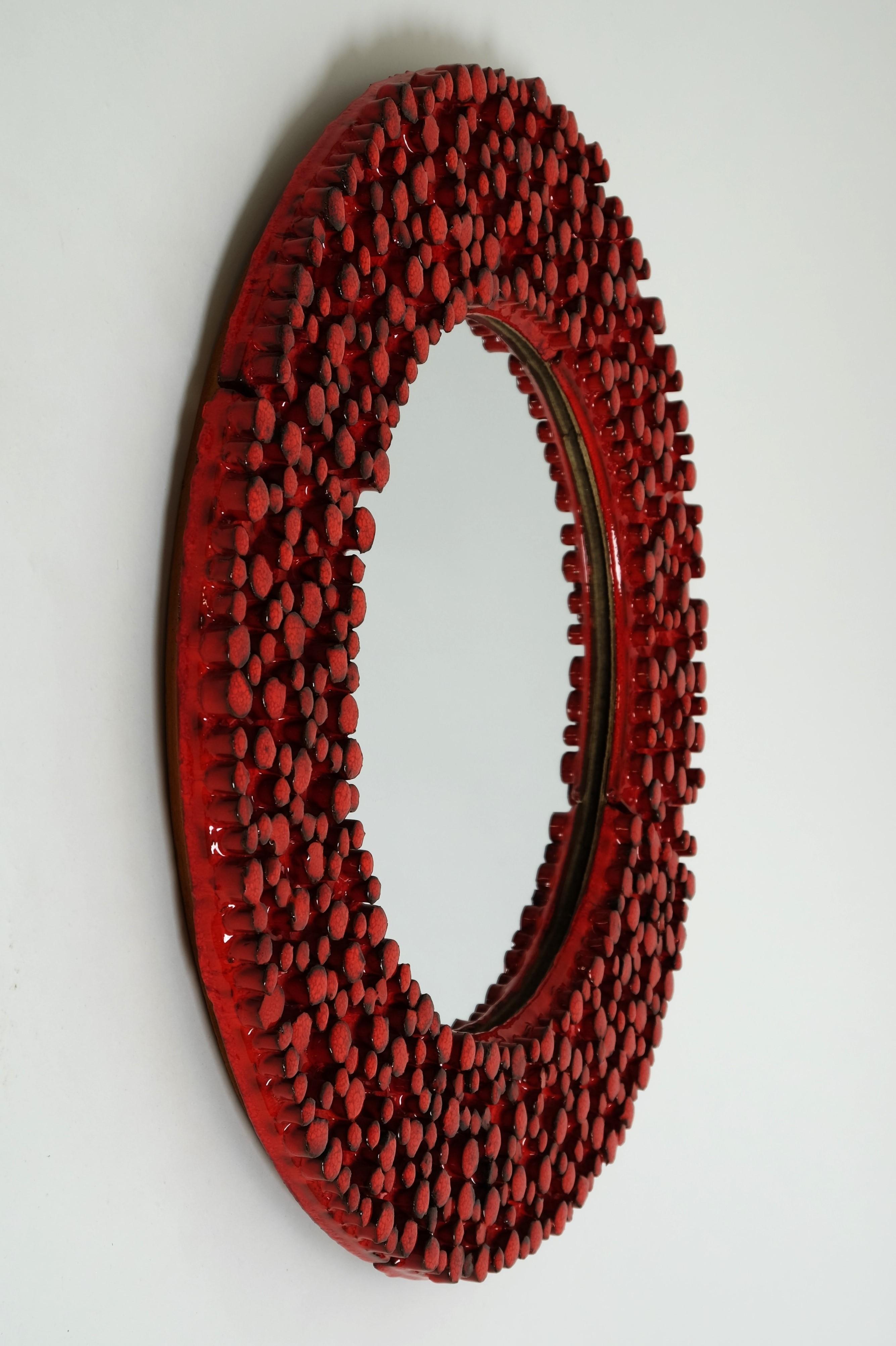 Grande specchio in ceramica rossa di Oswald Tieberghien, Belgio, anni '70 in vendita 5