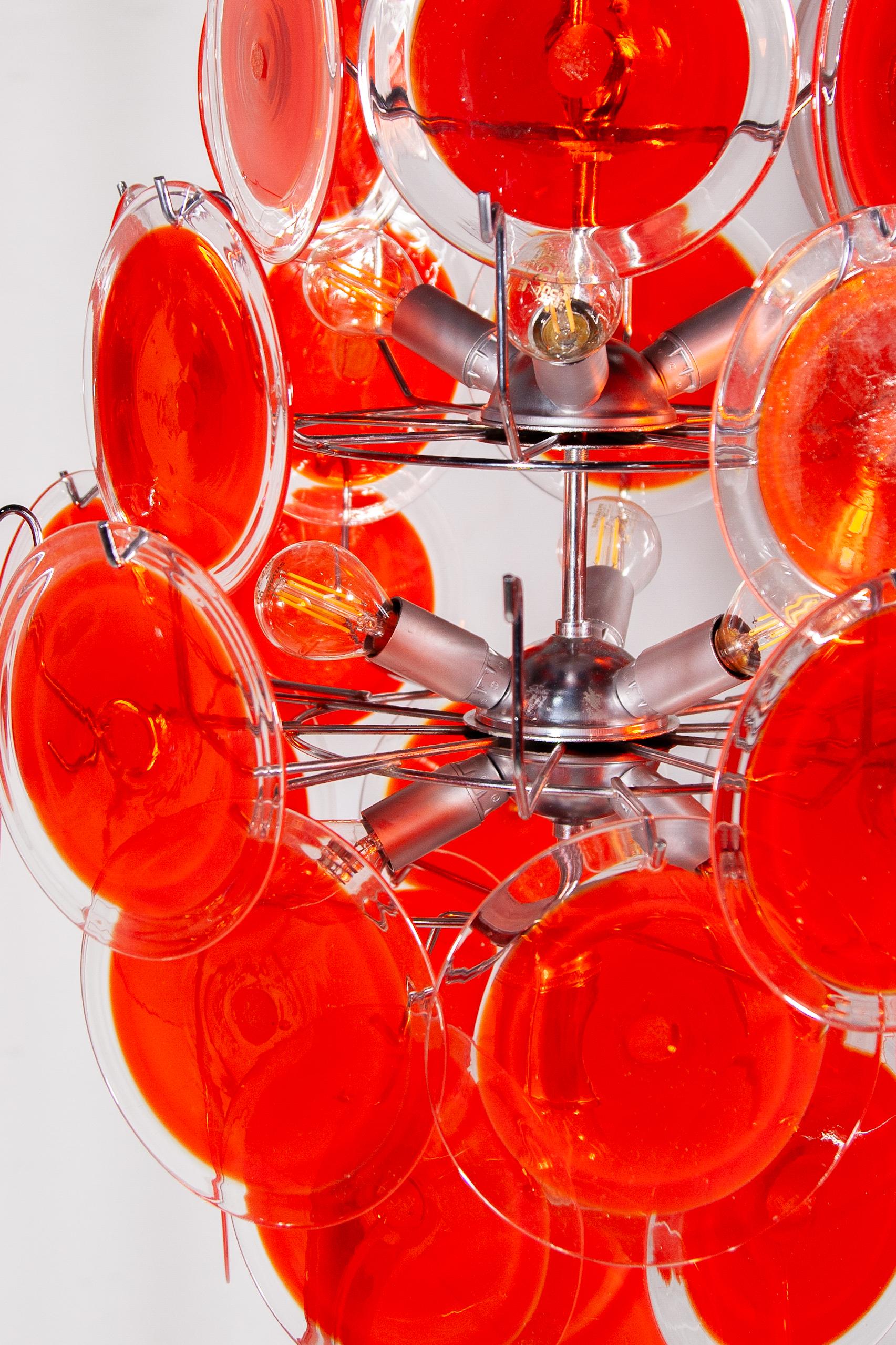 Metà XX secolo Large RED Disk Hand Blown Vistosi 1960s Chandelier, Italy in vendita