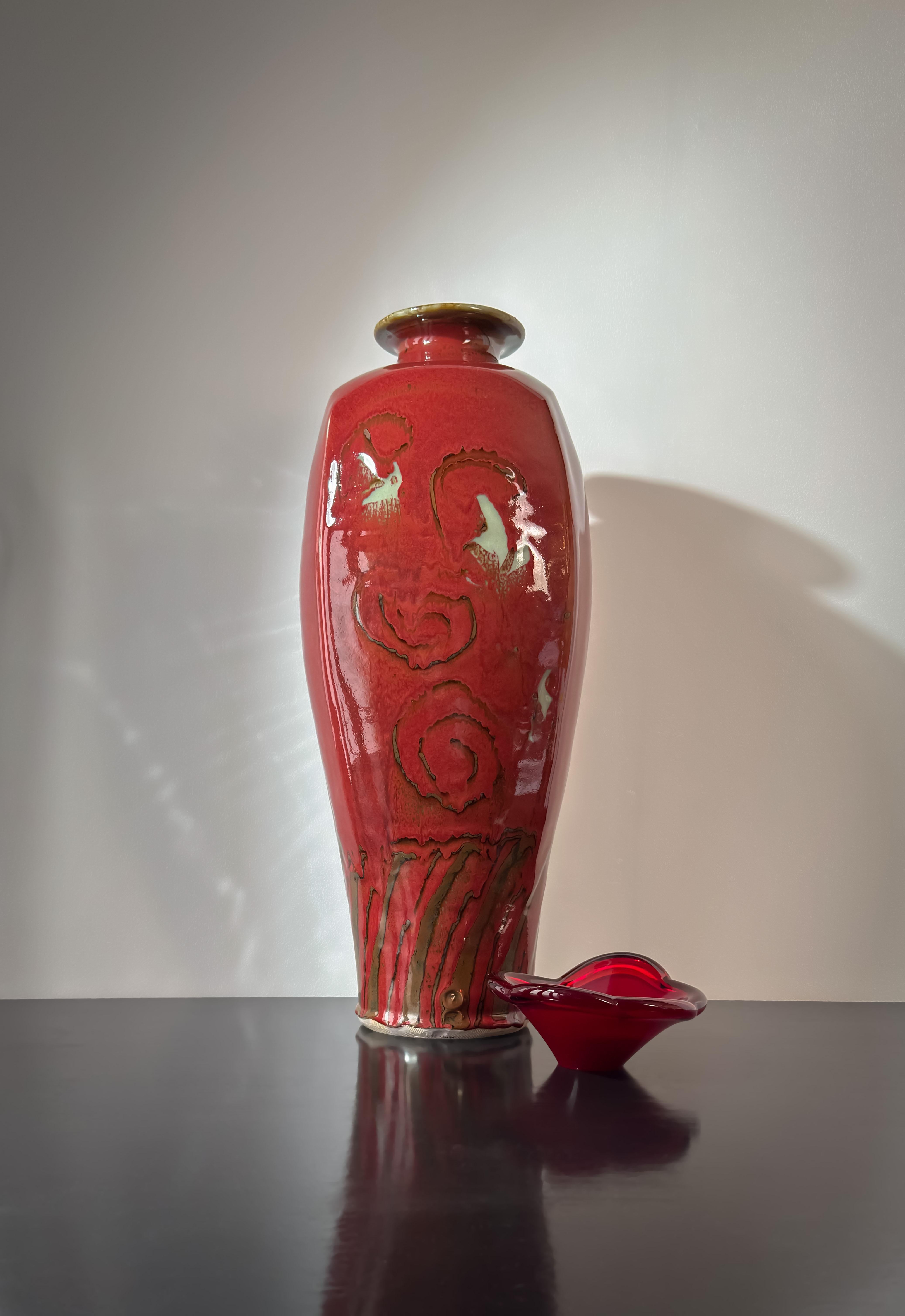 Celadon British Studio Pottery, Red Glazed Vase, Japanese-Style, David Frith, 1980s For Sale