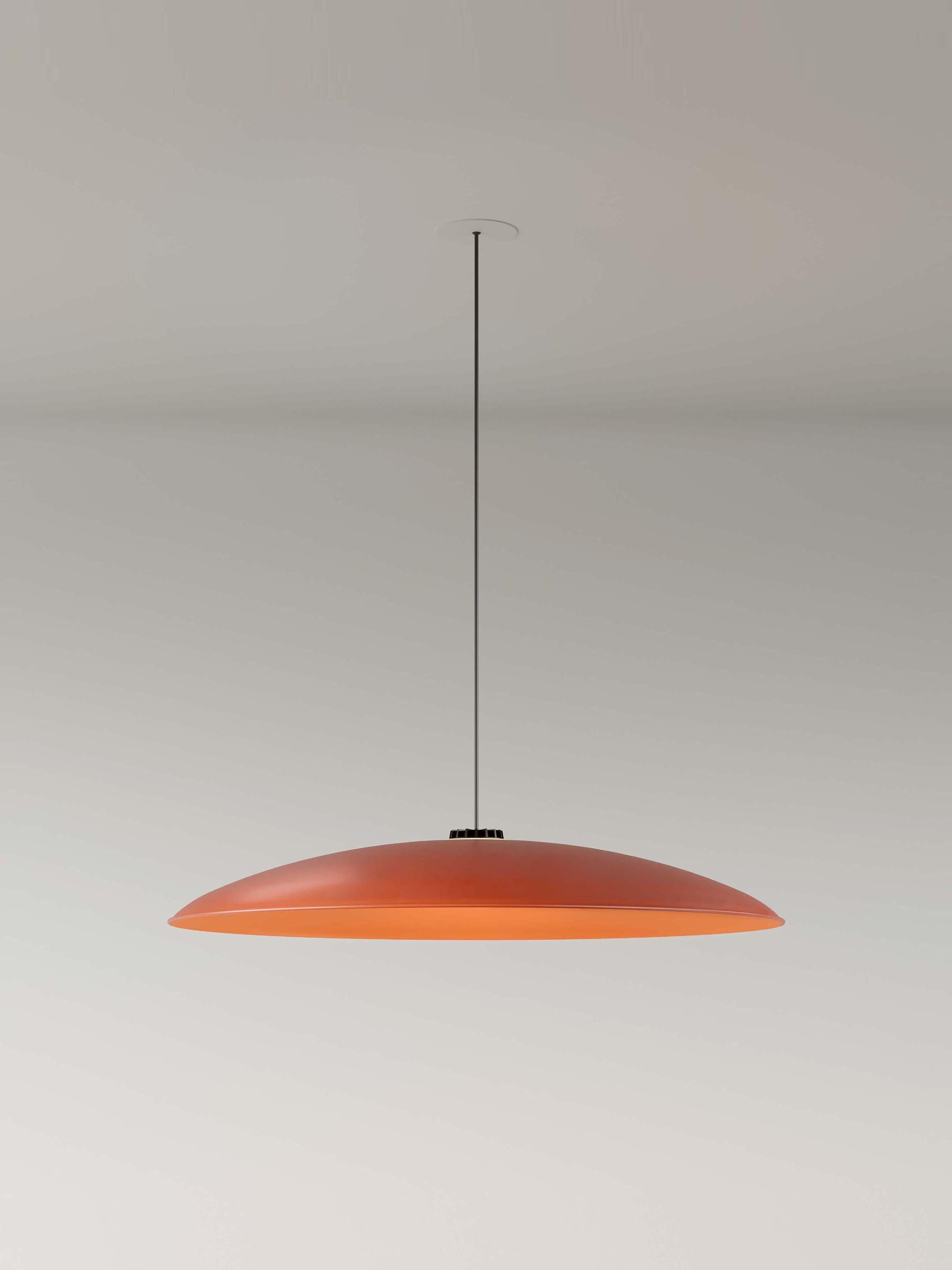 Large red headhat plate pendant lamp by Santa & Cole
Dimensions: D 75 x H 11 cm
Materials: Metal.
Cable lenght: 3mts.
Available in other colors and sizes. Available in 2 cable lengths: 3mts, 8mts.
Availalble in 2 canopy colors: black or