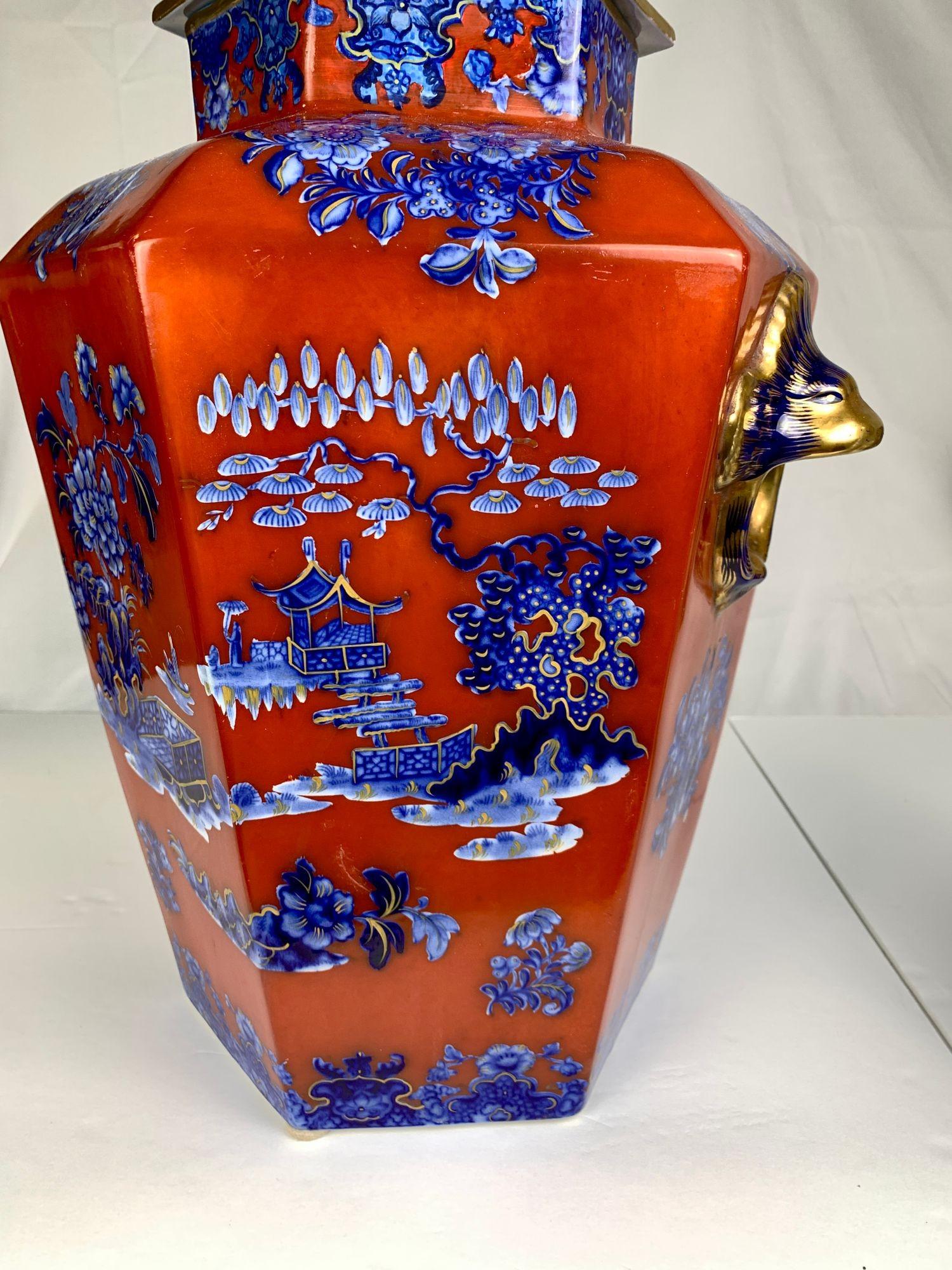 Large Red English Jar with Blue and Gold Chinoiserie Decoration Circa 1820 1