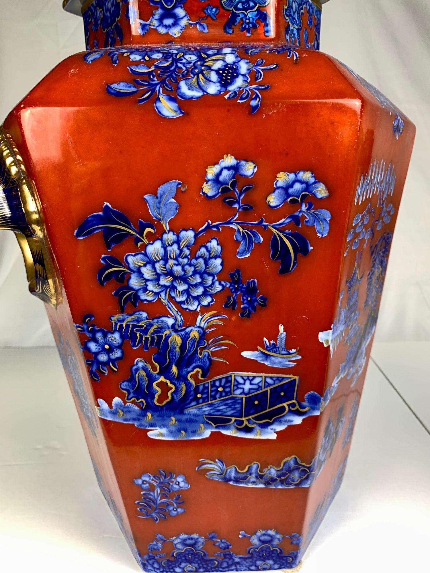 Large Red English Jar with Blue and Gold Chinoiserie Decoration Circa 1820 2