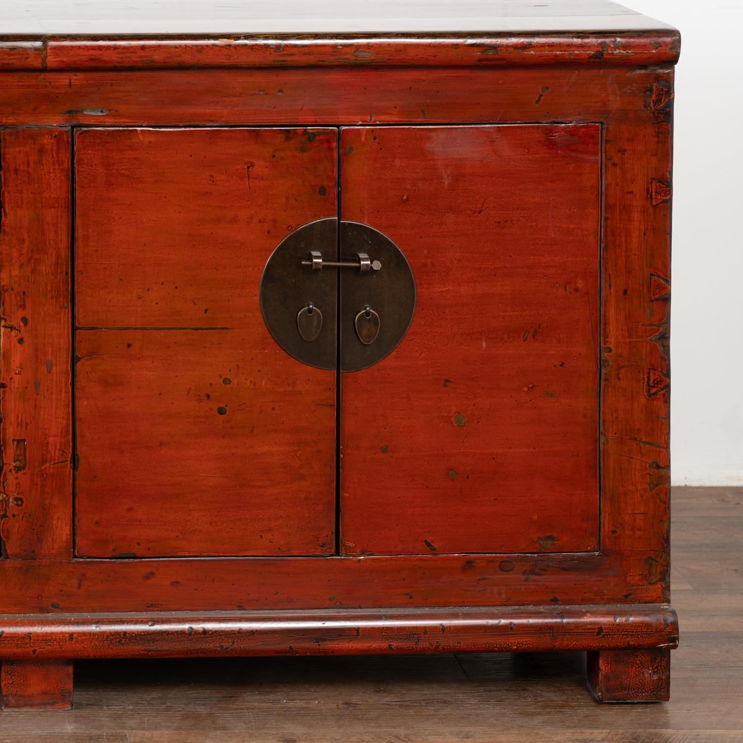 Large Red Lacquer Chinese Sideboard Console, circa 1860-80 6