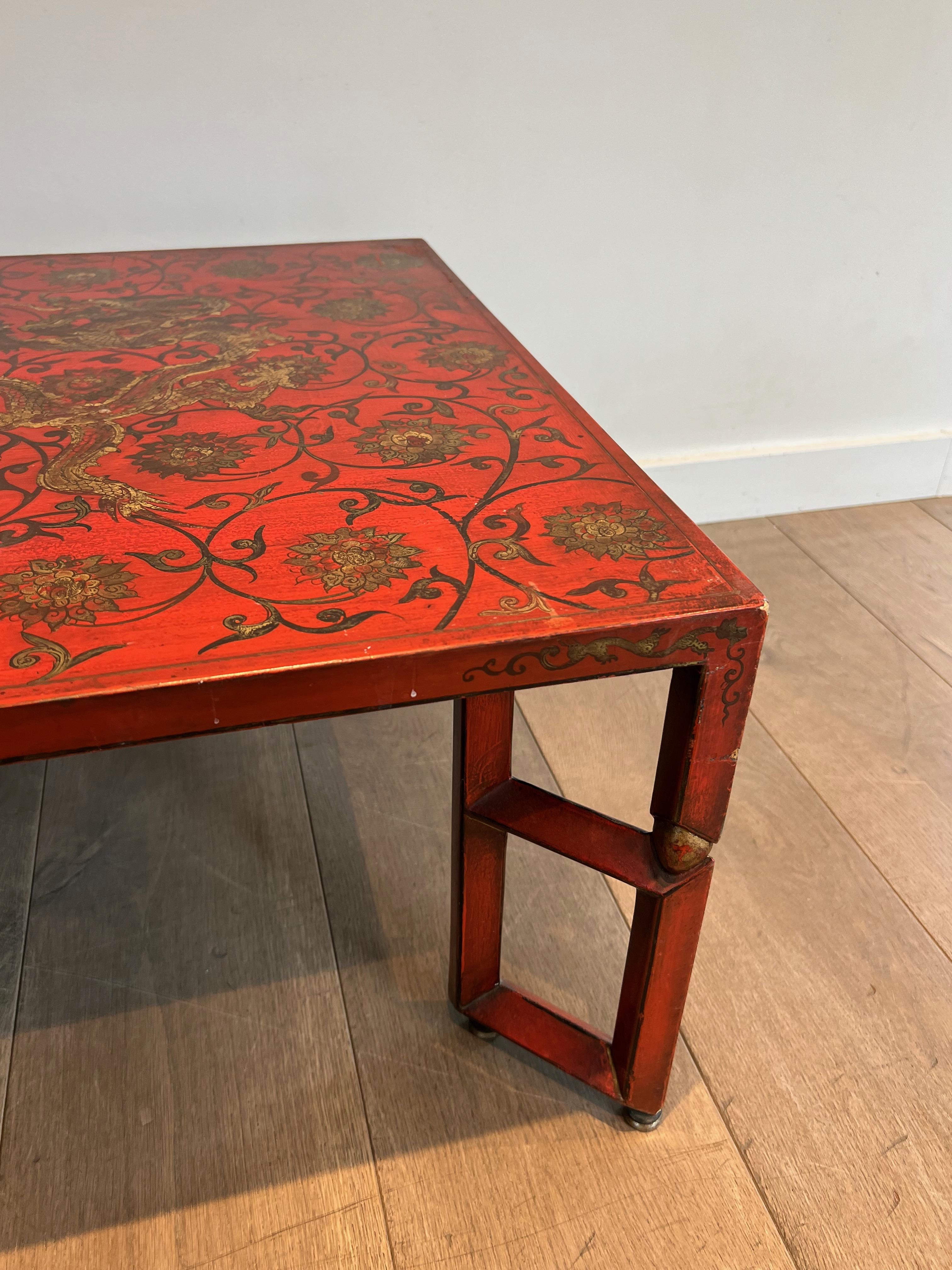 Large Red Lacquered Coffee Table with Gold Chinese Decorations For Sale 7