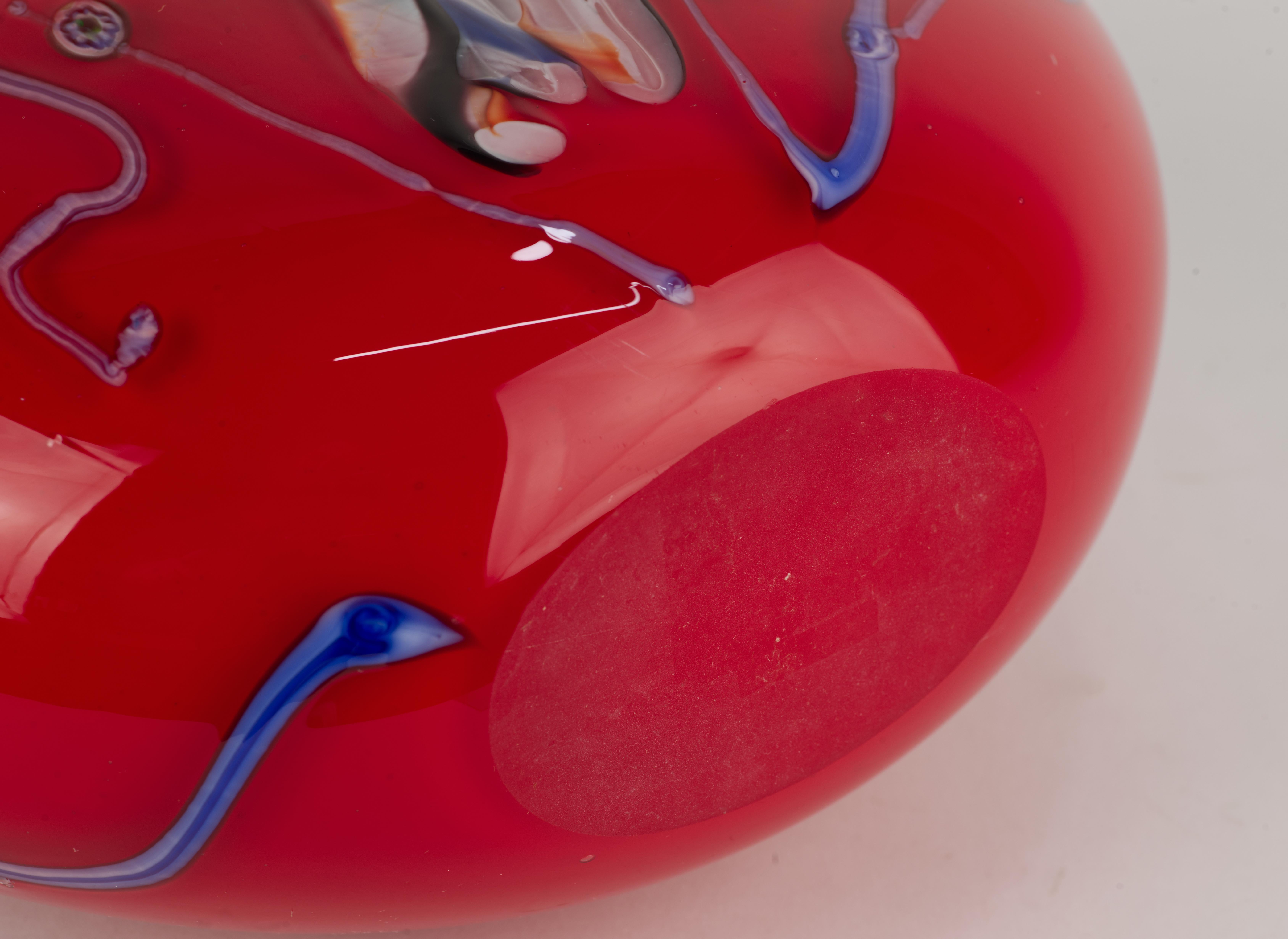 Grande vaso rosso Millefiori e Murine, vetro di Murano Nello stile di Dino Martens in vendita 3