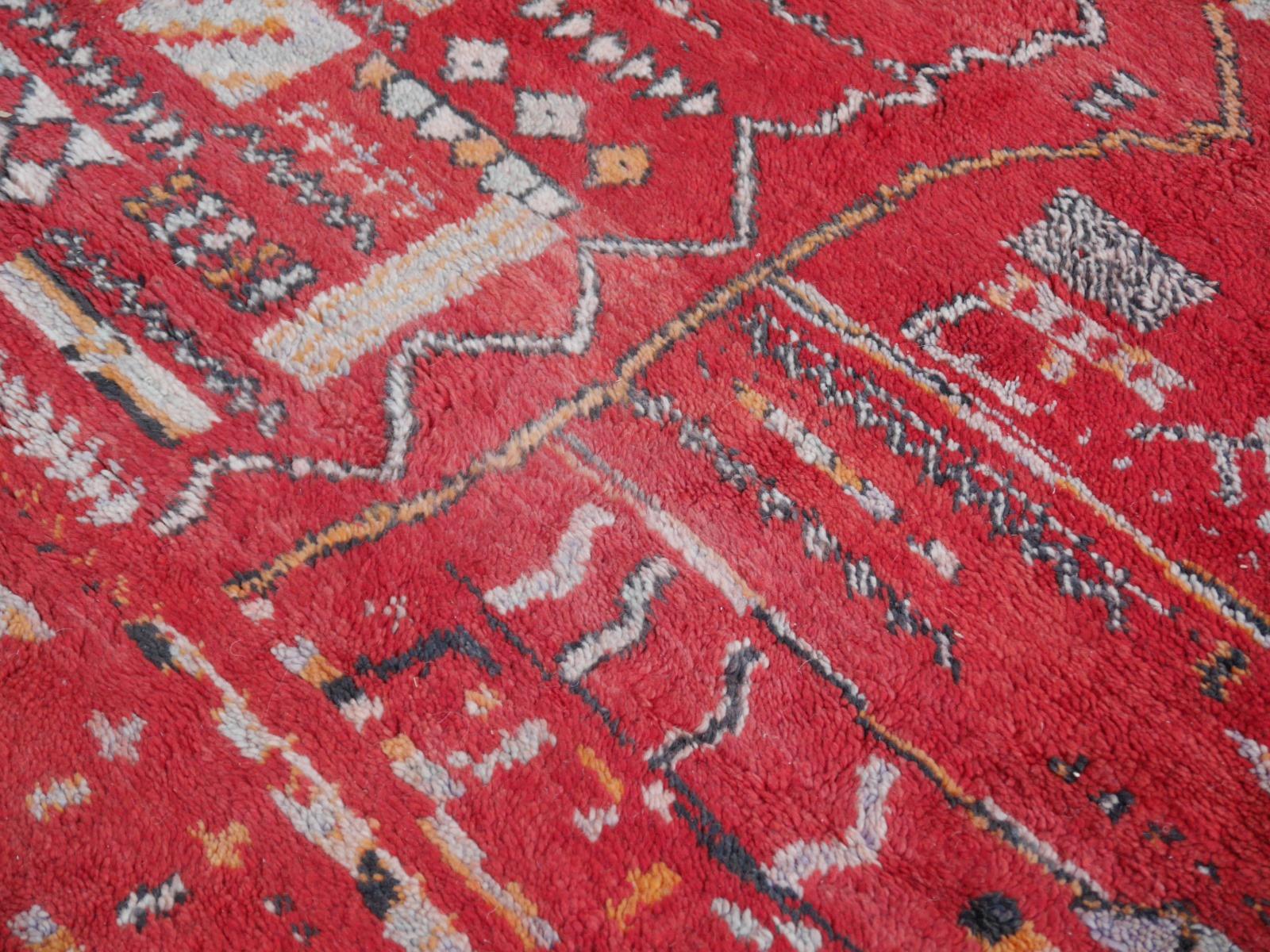 Large Red Moroccan Vintage Rug North African Tribal Design Djoharian Collection For Sale 7