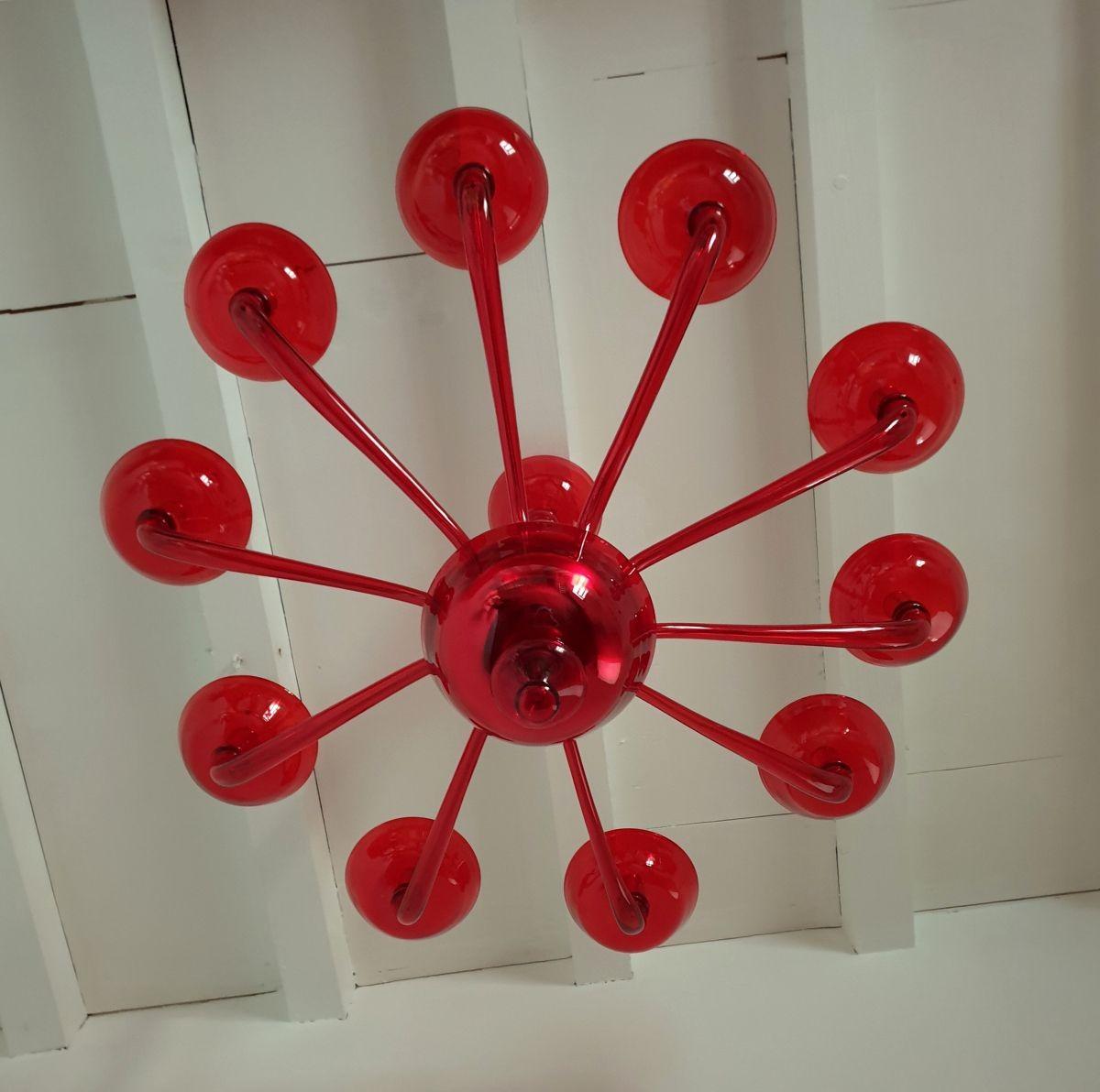 Large red Murano glass chandelier Italy In Excellent Condition For Sale In Dallas, TX