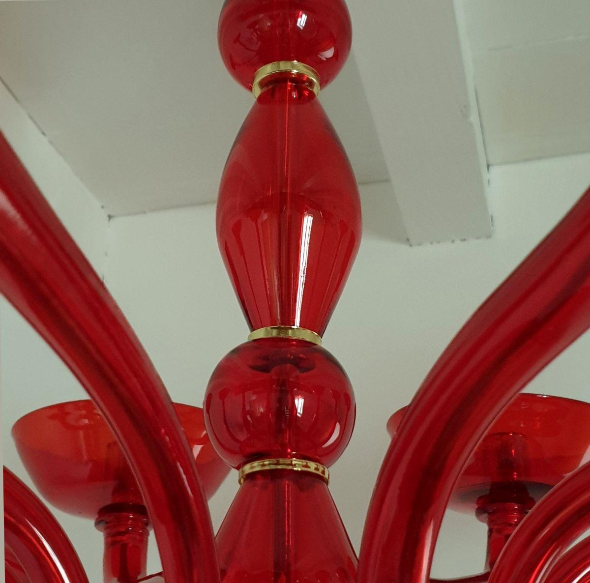 Grand lustre en verre de Murano rouge Italie en vente 2