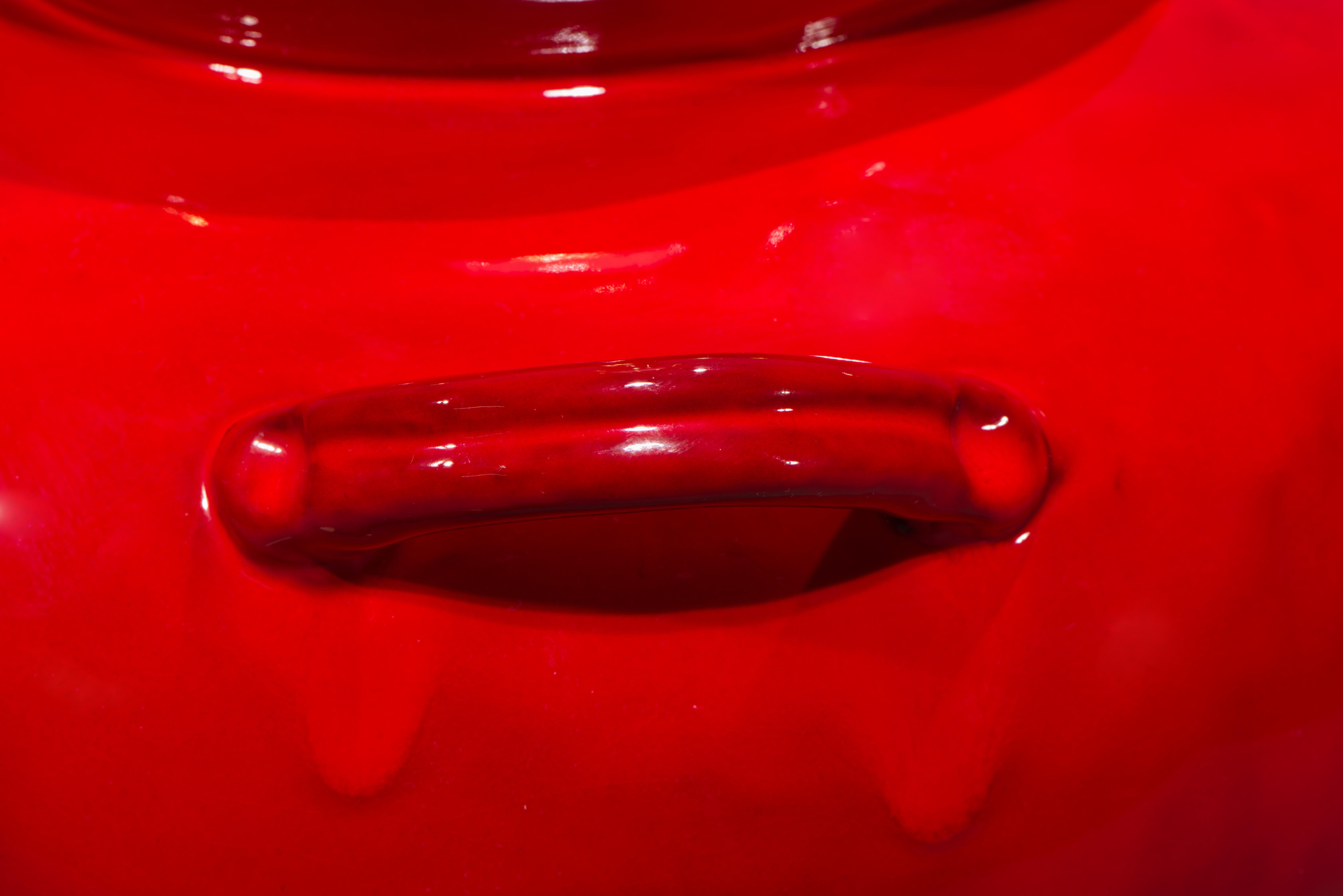 Große rote ochsenblutfarbene Chinoiserie-Keramik-Urnen-Tischlampe, 1970er-1980er Jahre im Angebot 4