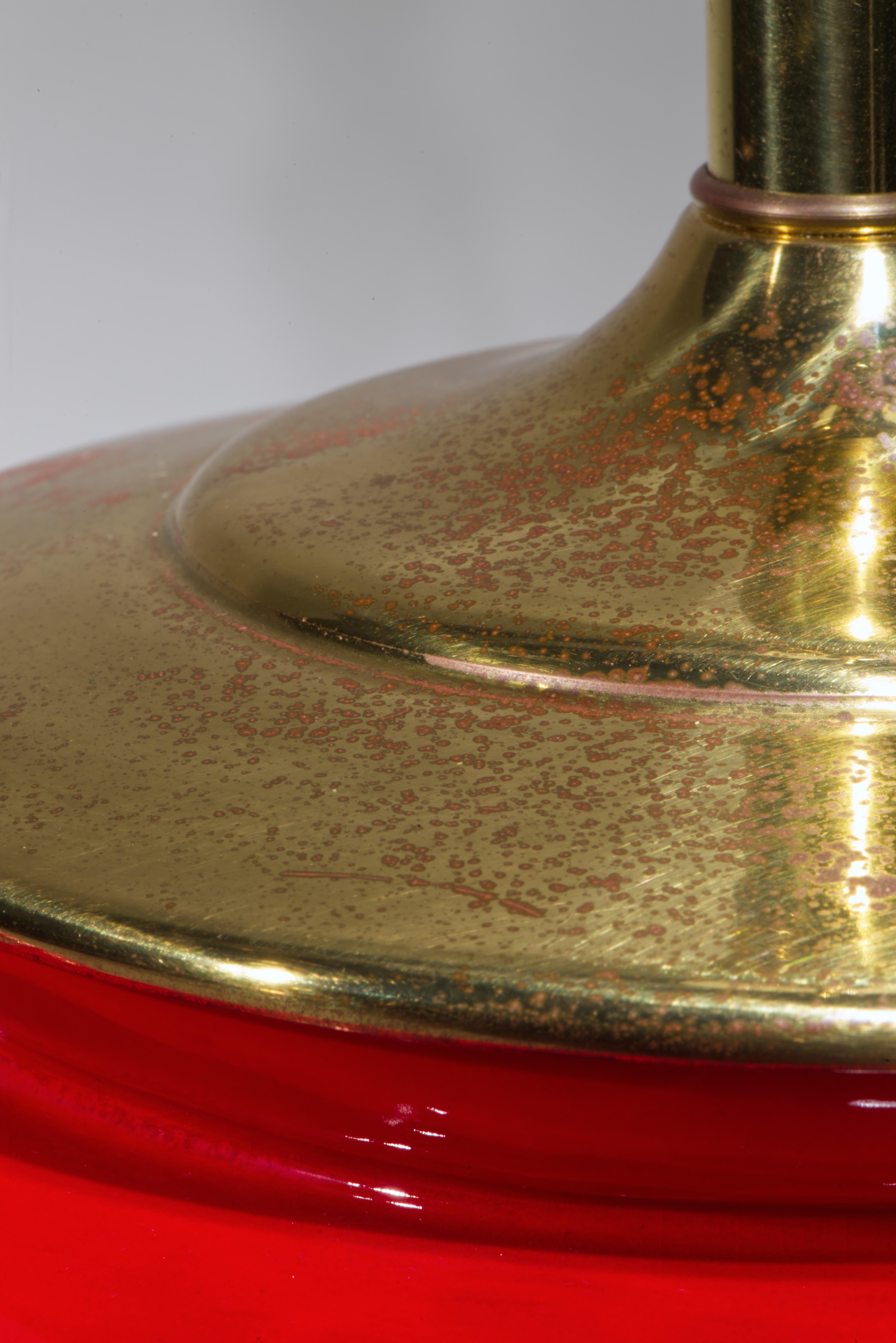 Große rote ochsenblutfarbene Chinoiserie-Keramik-Urnen-Tischlampe, 1970er-1980er Jahre im Angebot 3