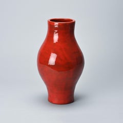 Grand vase rouge de Robert et Jean Cloutier, vers 1965