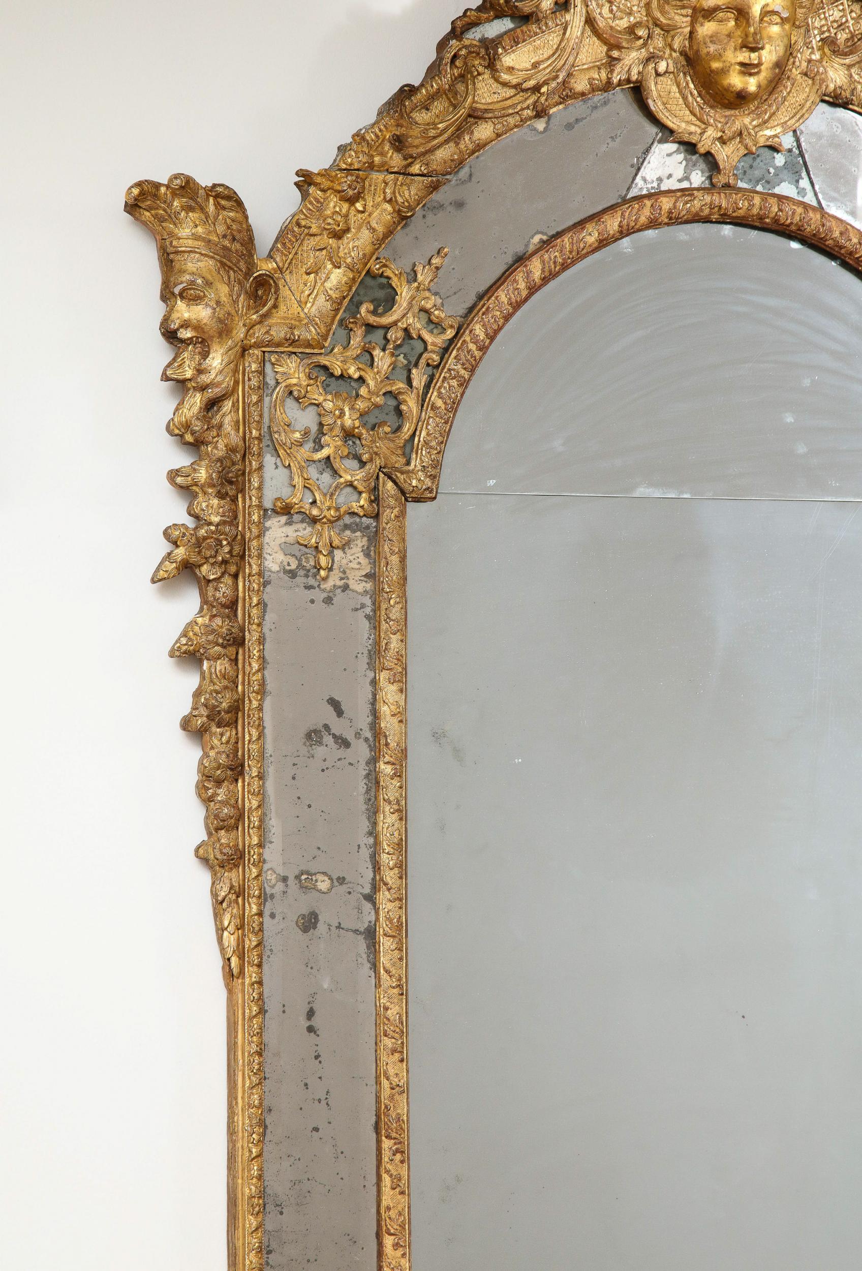 Large Régence Carved Giltwood Wall Mirror For Sale 5