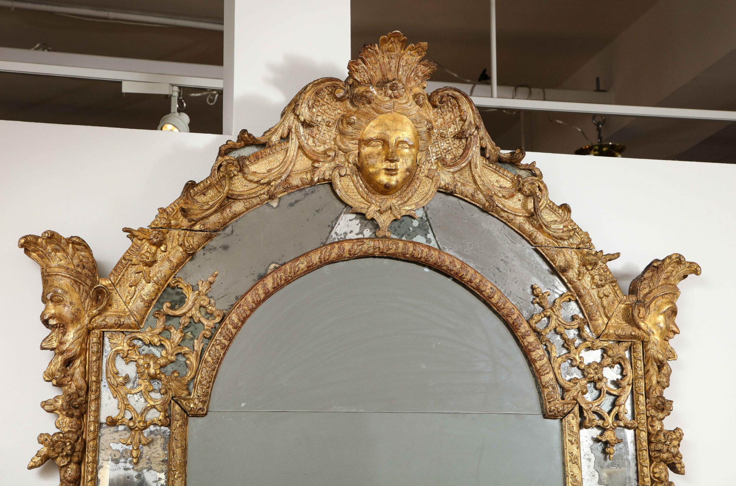Large Régence Carved Giltwood Wall Mirror For Sale 2