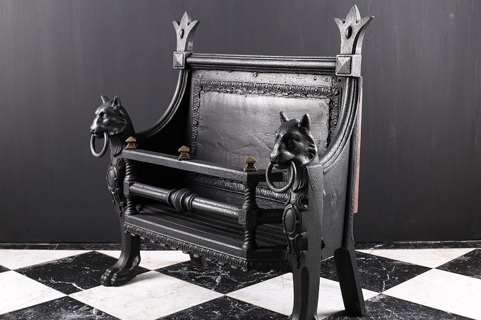 Regency Grand panier de cheminée en fonte de style Régence, vers 1820 en vente