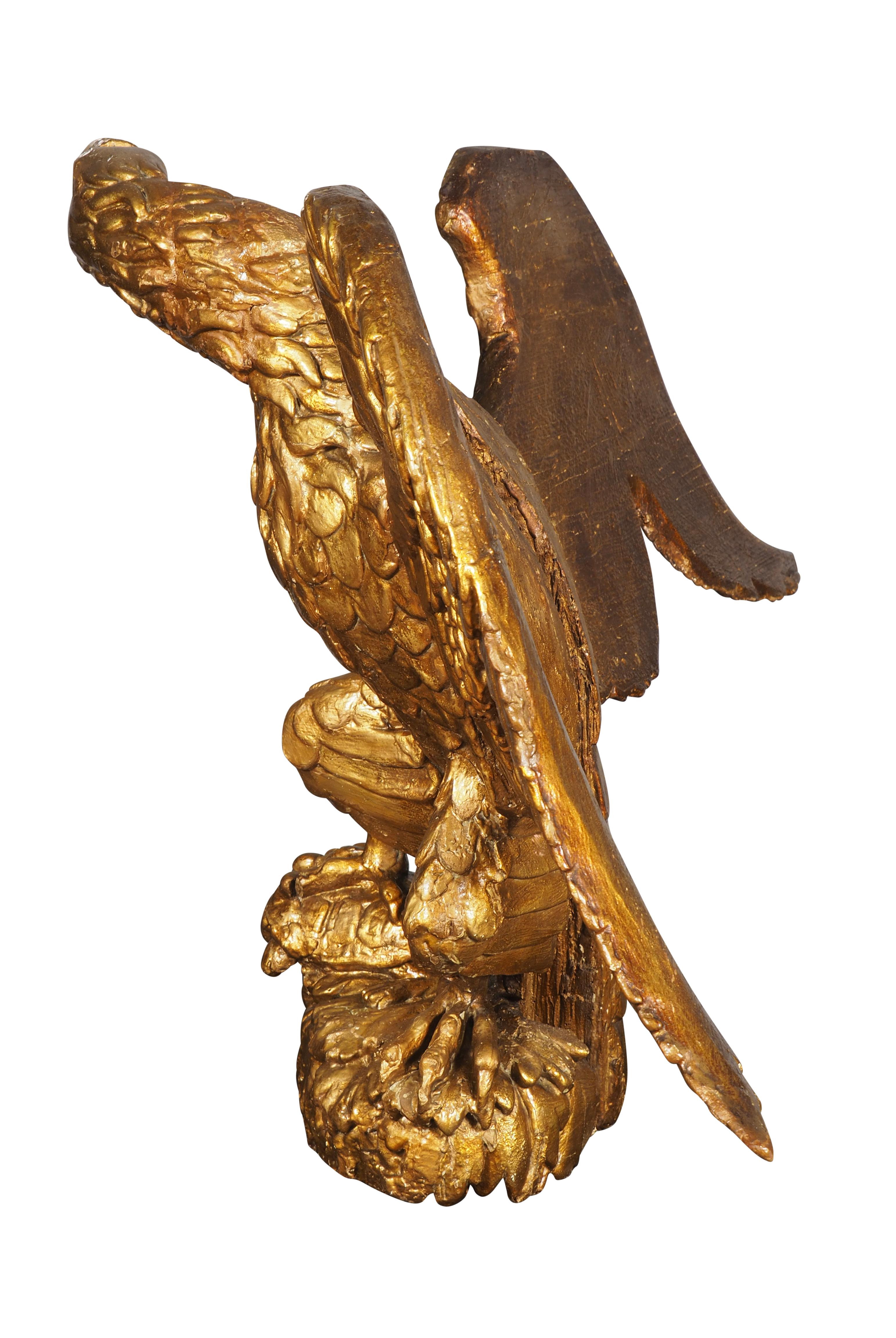 Inizio XIX secolo Grande aquila Regency in legno dorato in vendita
