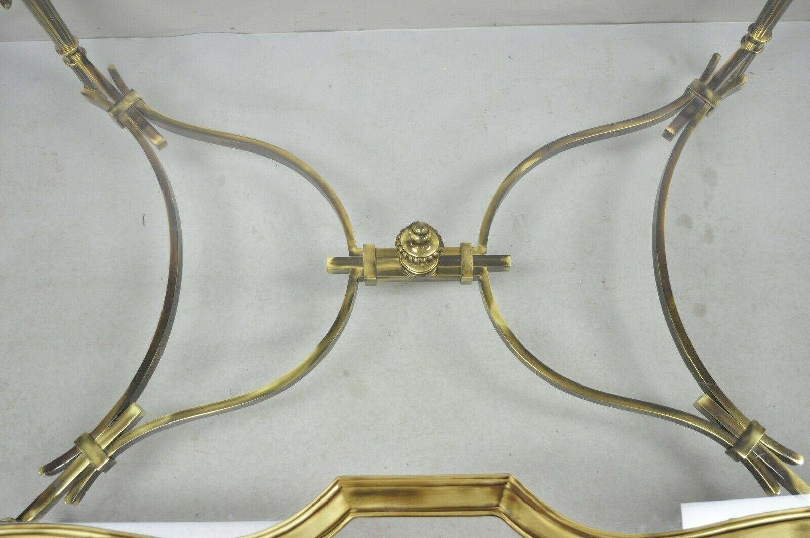 Large Regency Style Burnished Brass Scalloped Edge Tray Top Table Attr. Labarge In Good Condition In Philadelphia, PA