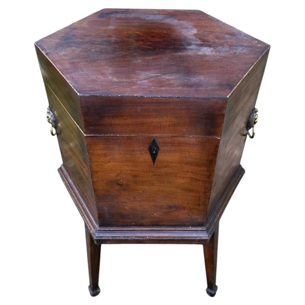 Large Regency Style Mahogany Wine Cooler or Cellarette on Stand, England, 19th C For Sale