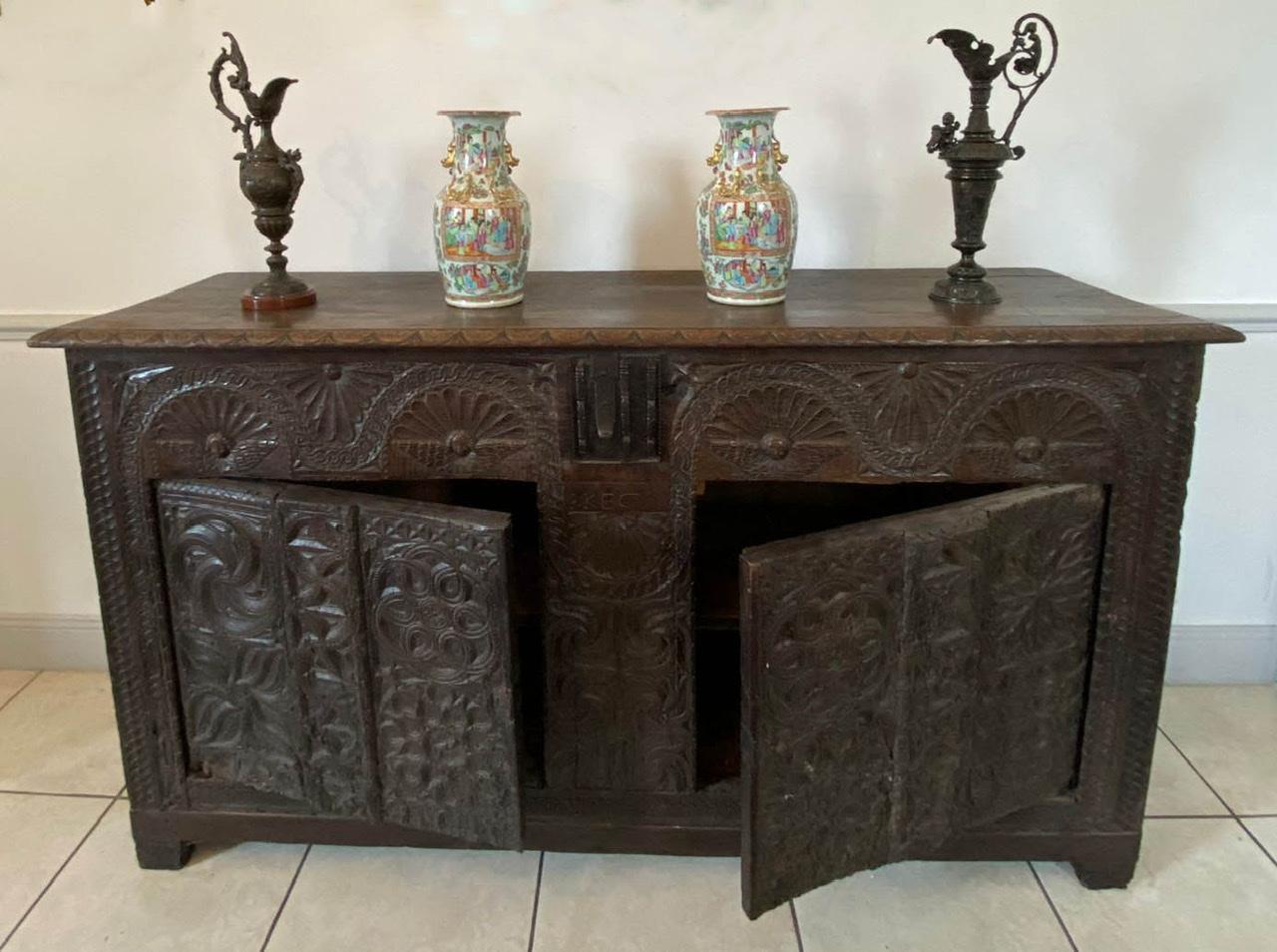 Large French Richly Carved Buffet Sideboard Chest - Renaissance - 17th - France For Sale 4