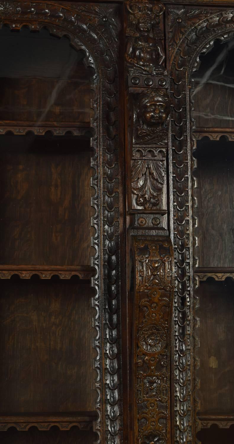 Large Renaissance Revival Carved Oak Three-Door Bookcase In Good Condition In Cheshire, GB