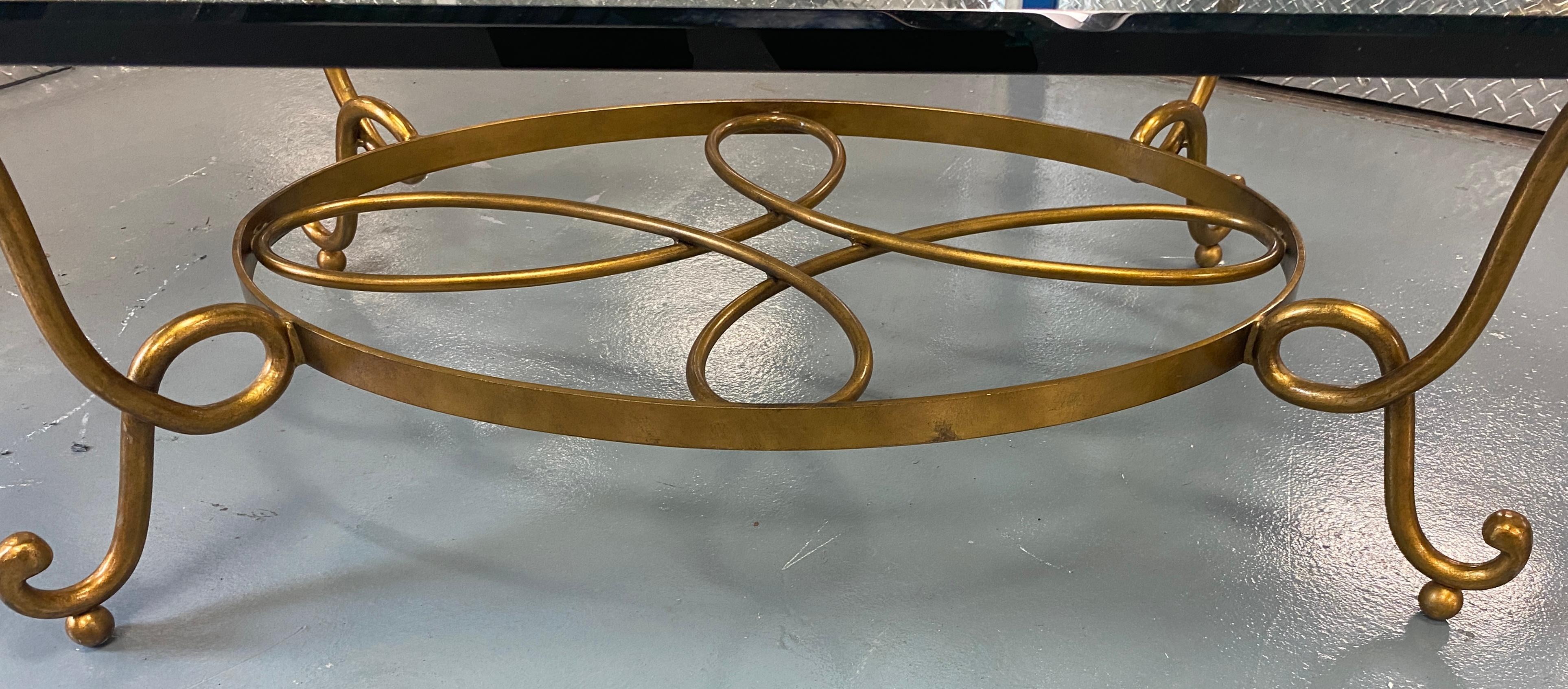 Mesa baja grande de hierro estilo René Prou o Cocktail Tables francesa de los años 40 en venta 1
