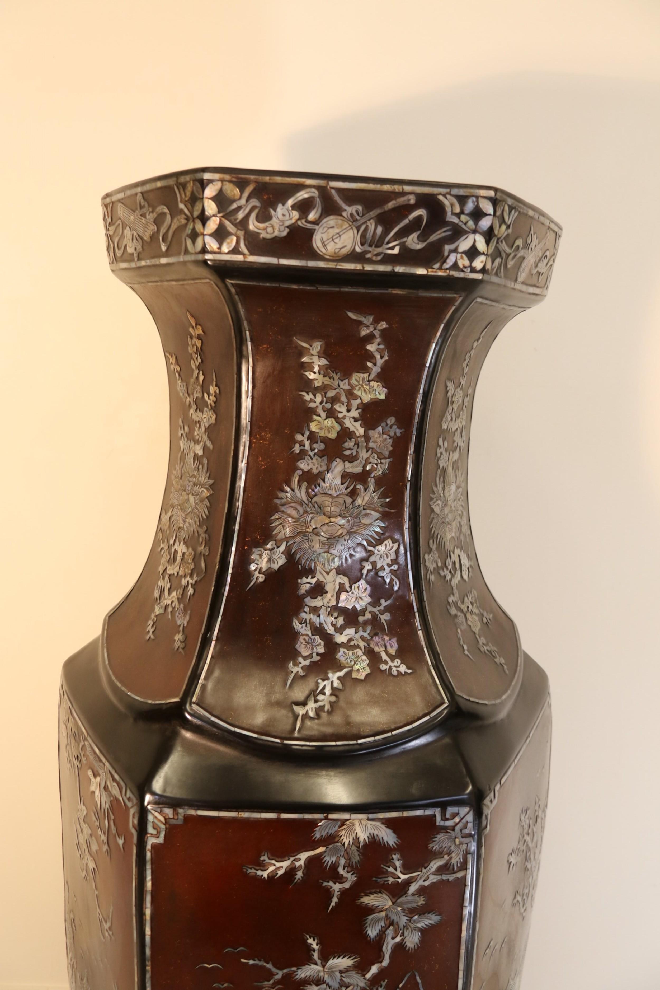 Large Republican Period Chinese Lacquer Vase  with Mother of Pearl Inlay 2