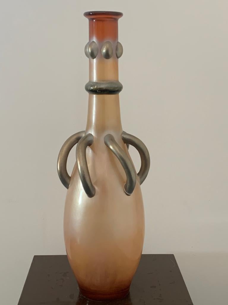 Ère spatiale Grand vase en résine de Lam Lee Group, années 1980 en vente