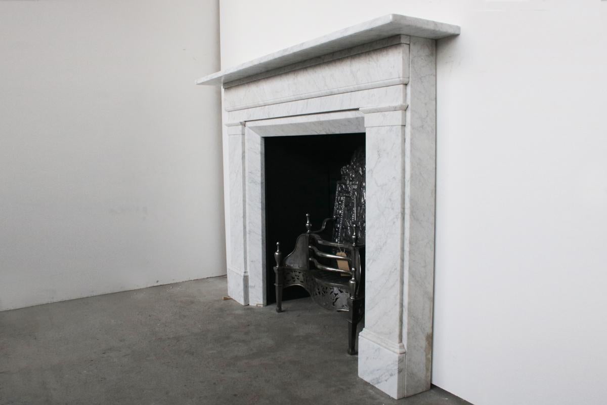 Large Restored Early Victorian Carrara Marble Fireplace Surround In Good Condition In Manchester, GB