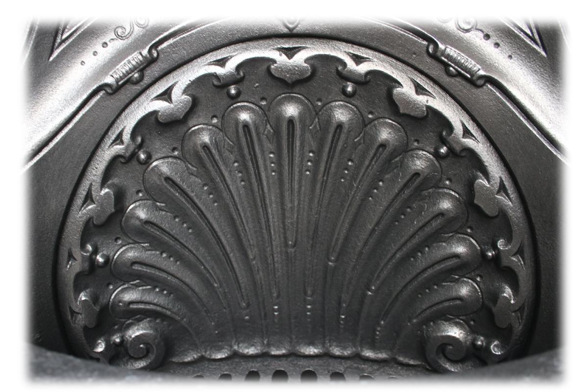 19th Century Large Restored Mid-Victorian Scottish Cast Iron Fireplace Grate