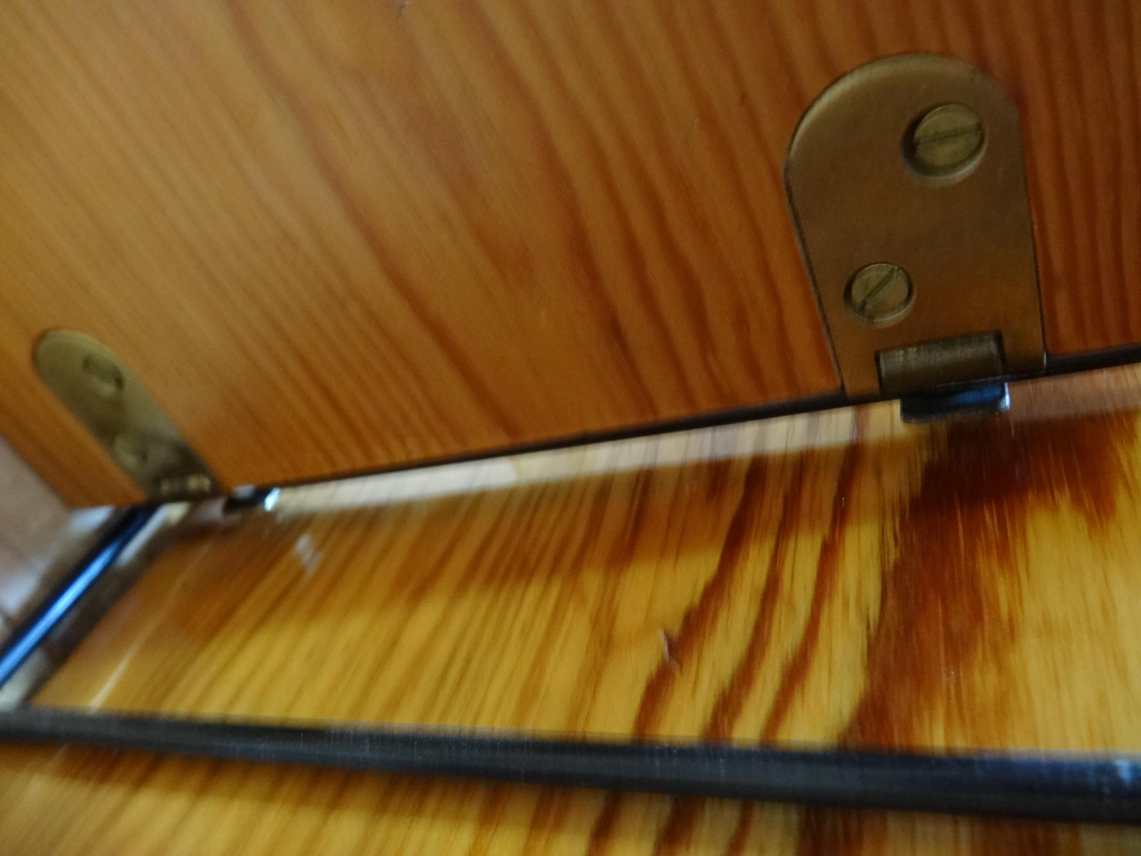 Grande scrivania retrò del 1960 con cornice in metallo, cassettiera e sistema a parete in vendita 7